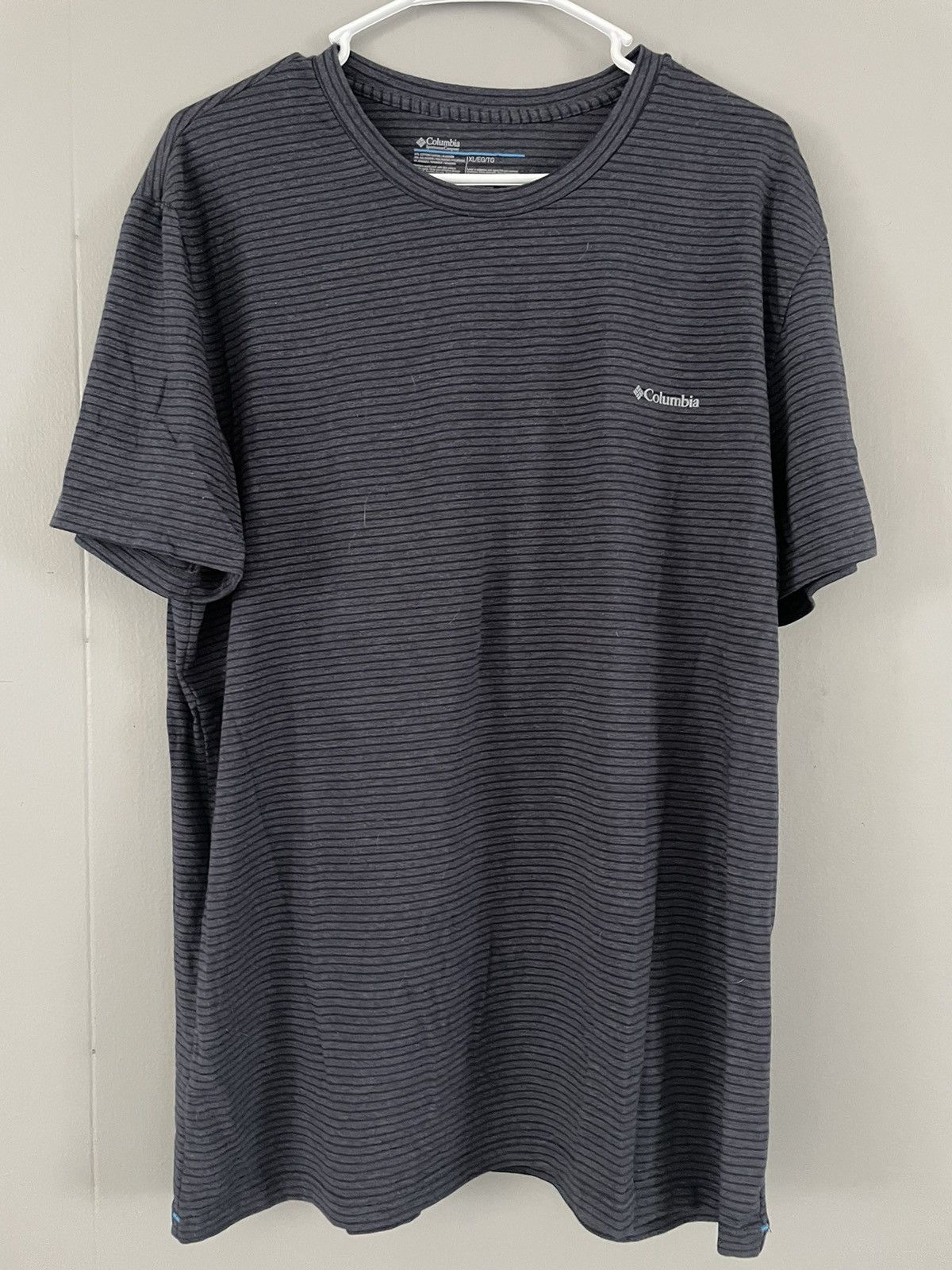 Columbia Light Weight Columbia T-Shirt Size US XL / EU 56 / 4 - 1 Thumbnail