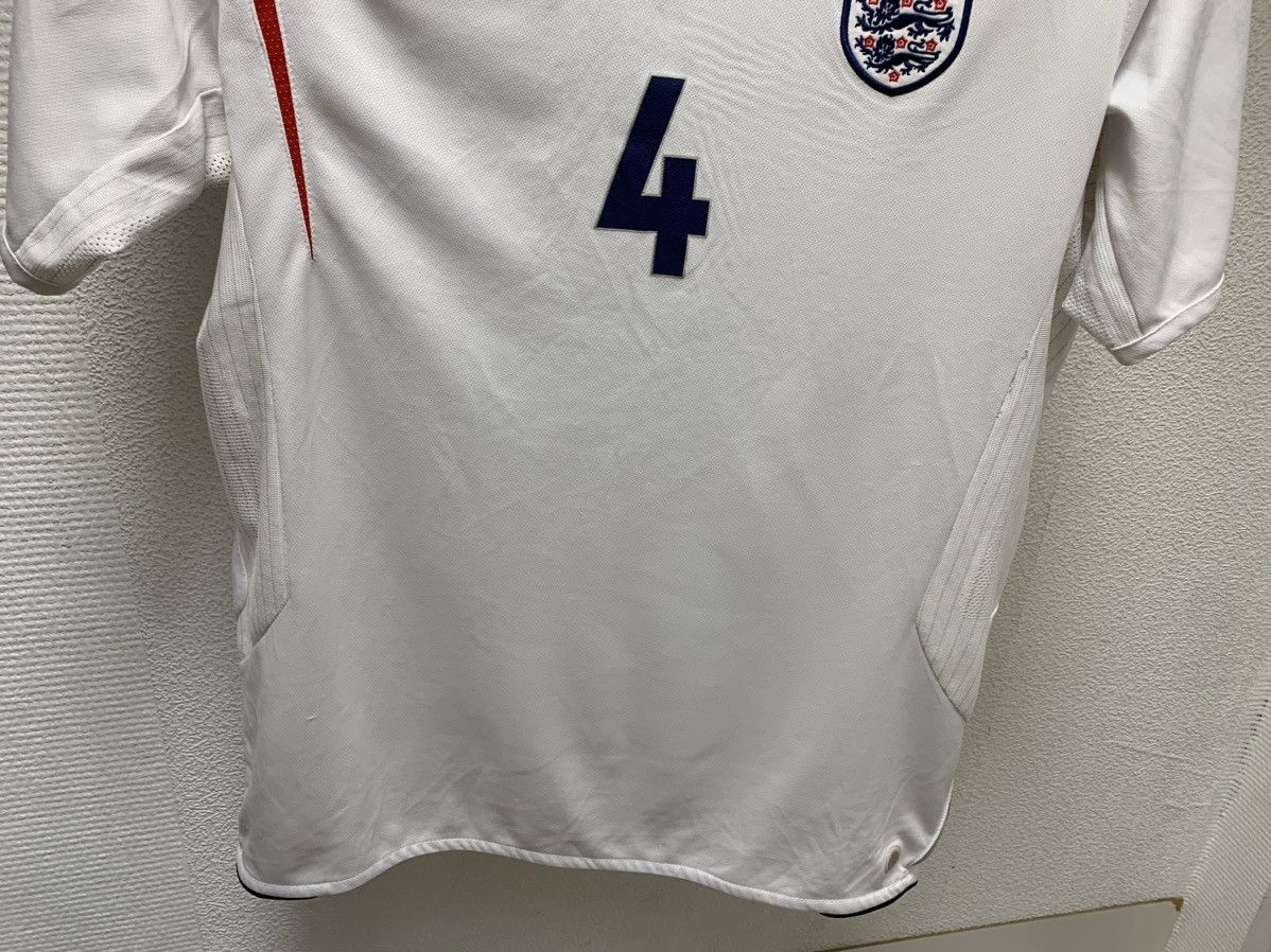 Umbro England Umbro Gerrard 4 vintage soccer jersey L sz 2000th Size US L / EU 52-54 / 3 - 4 Thumbnail