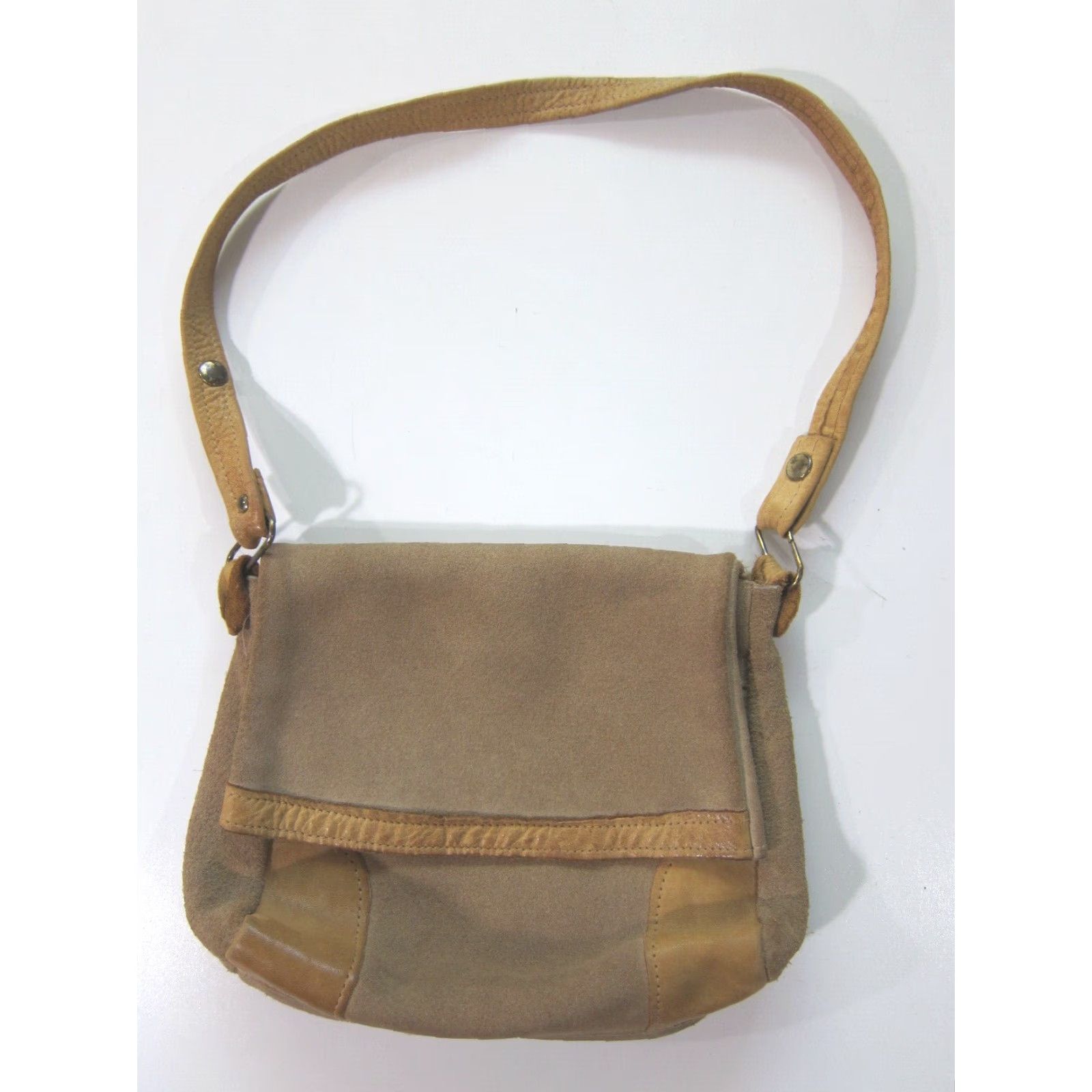 Vintage Vintage Handmade Tan Brown Suede Leather Flap Hippy Boho Shoulder Bag Purse Size ONE SIZE - 5 Thumbnail