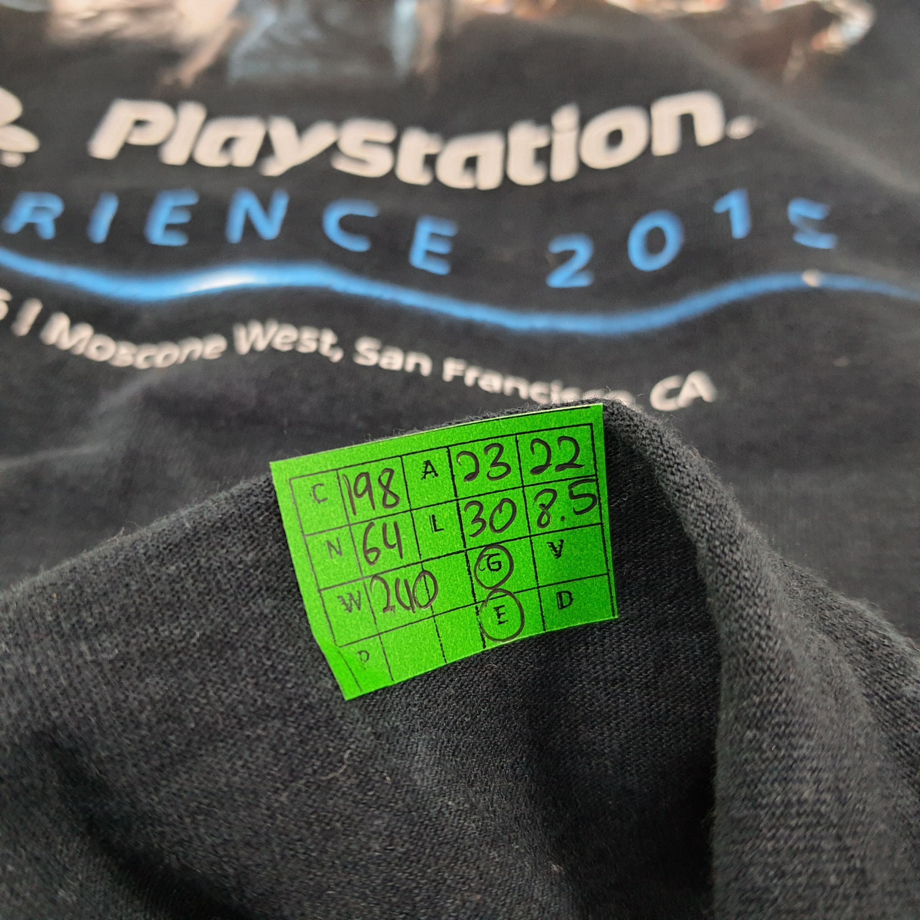 Playstation × The Game × Vintage Vintage Playstation Game Expereince 2015 Tshirt Size US XL / EU 56 / 4 - 6 Thumbnail