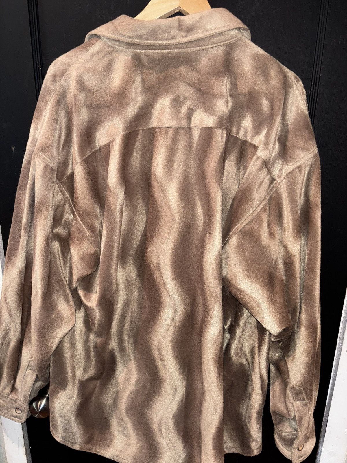 Jordan Craig Jordan Craig Tan Velour Button Up Shirt Long Sleeve Size XXL Size US XXL / EU 58 / 5 - 7 Thumbnail