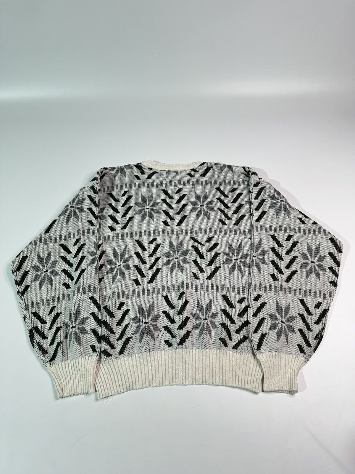 Japanese Brand × Vintage Vintage 90s crazy pattern knit sweater avant garde coquette Size US M / EU 48-50 / 2 - 6 Thumbnail