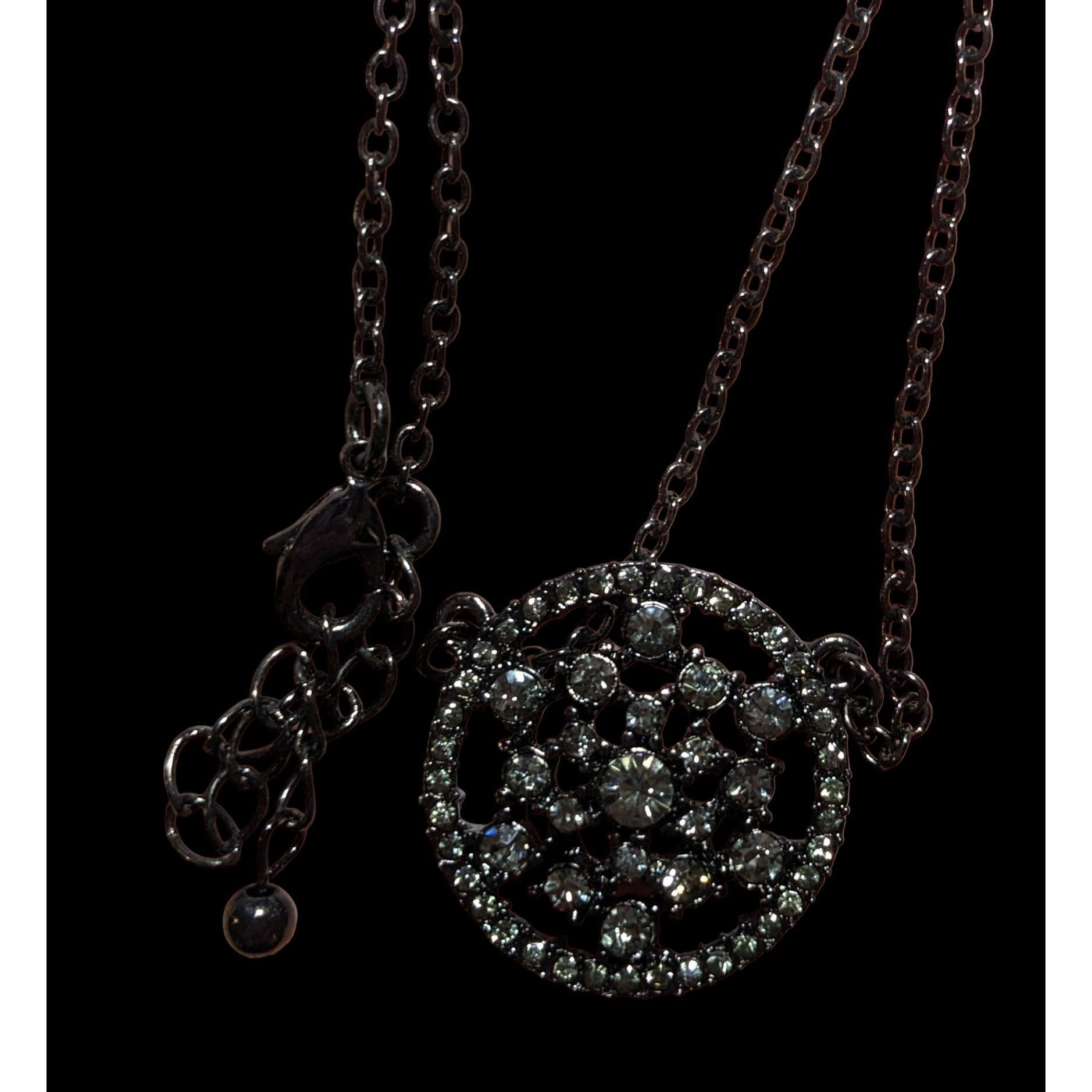 Other Gothic Rhinestone Snowflake Pendant Necklace Size ONE SIZE - 6 Thumbnail