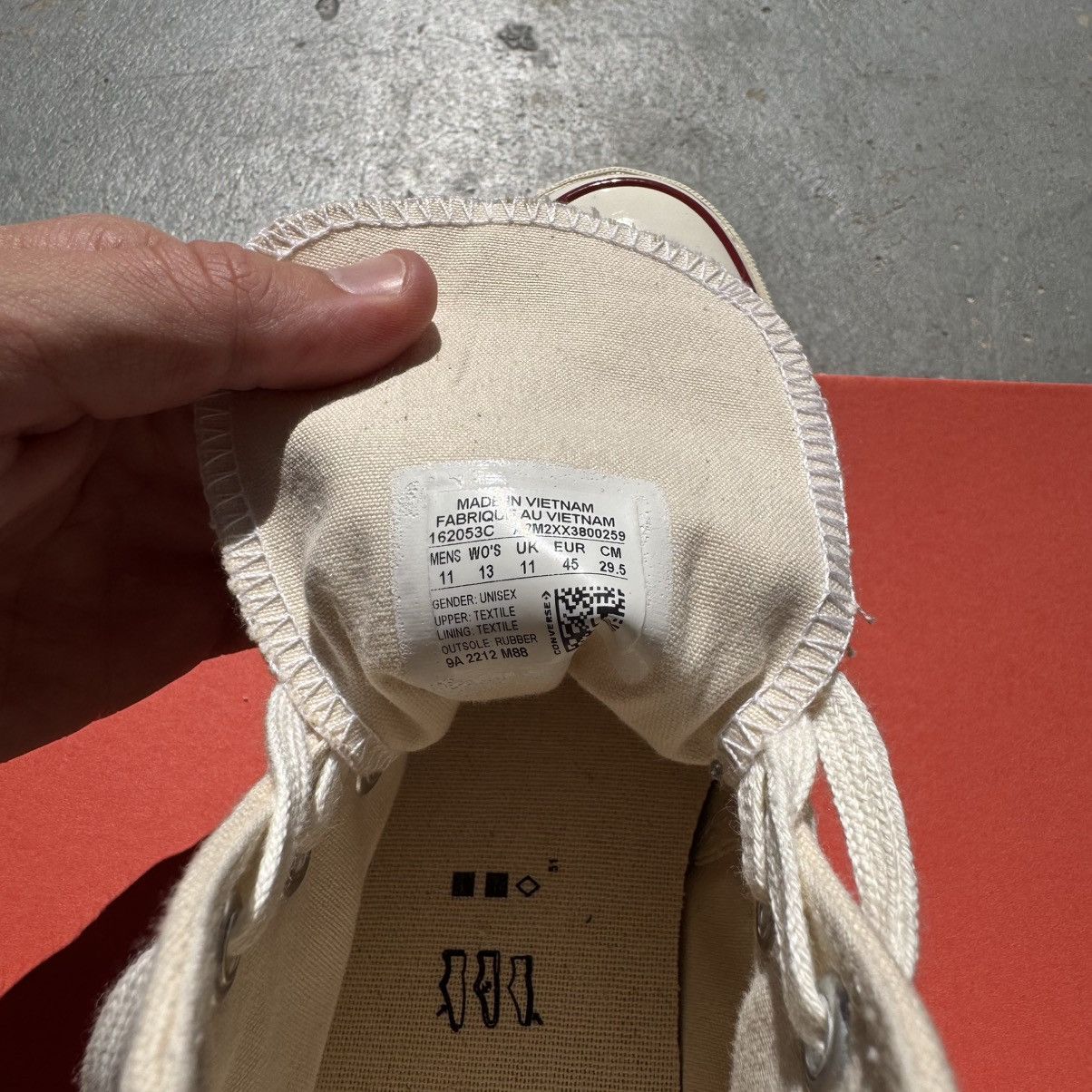Converse Converse Chuck 70 High Top 'Parchment' Size US 11 / EU 44 - 6 Thumbnail