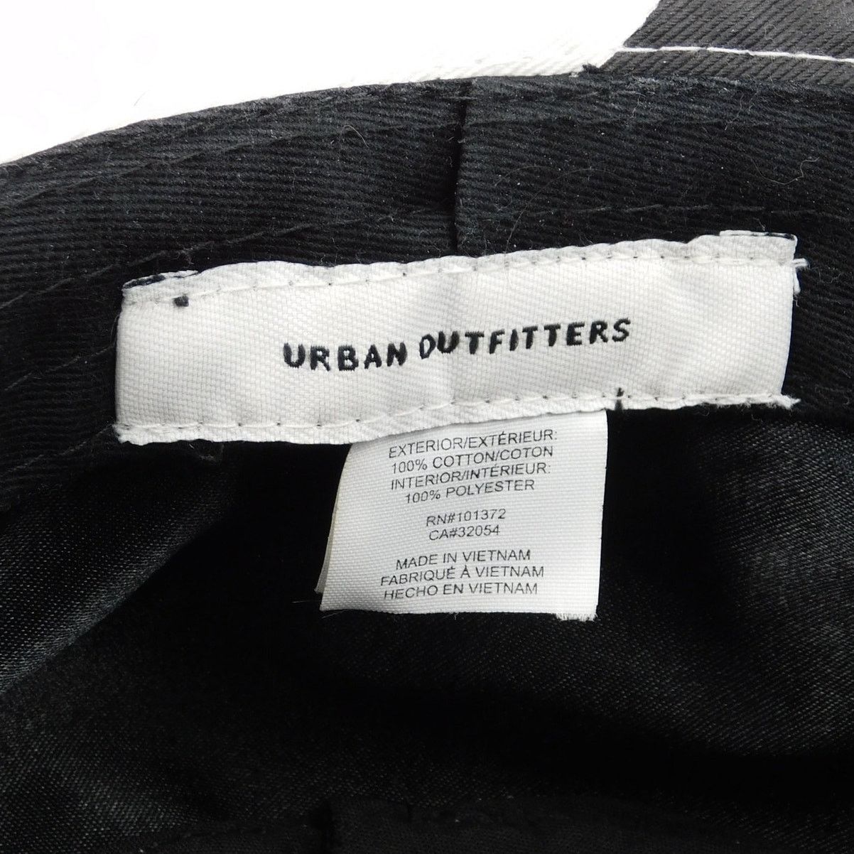 Urban Outfitters Urban Outfitters Cow Print Bucket Hat OSFA All Over Print Size ONE SIZE - 6 Thumbnail