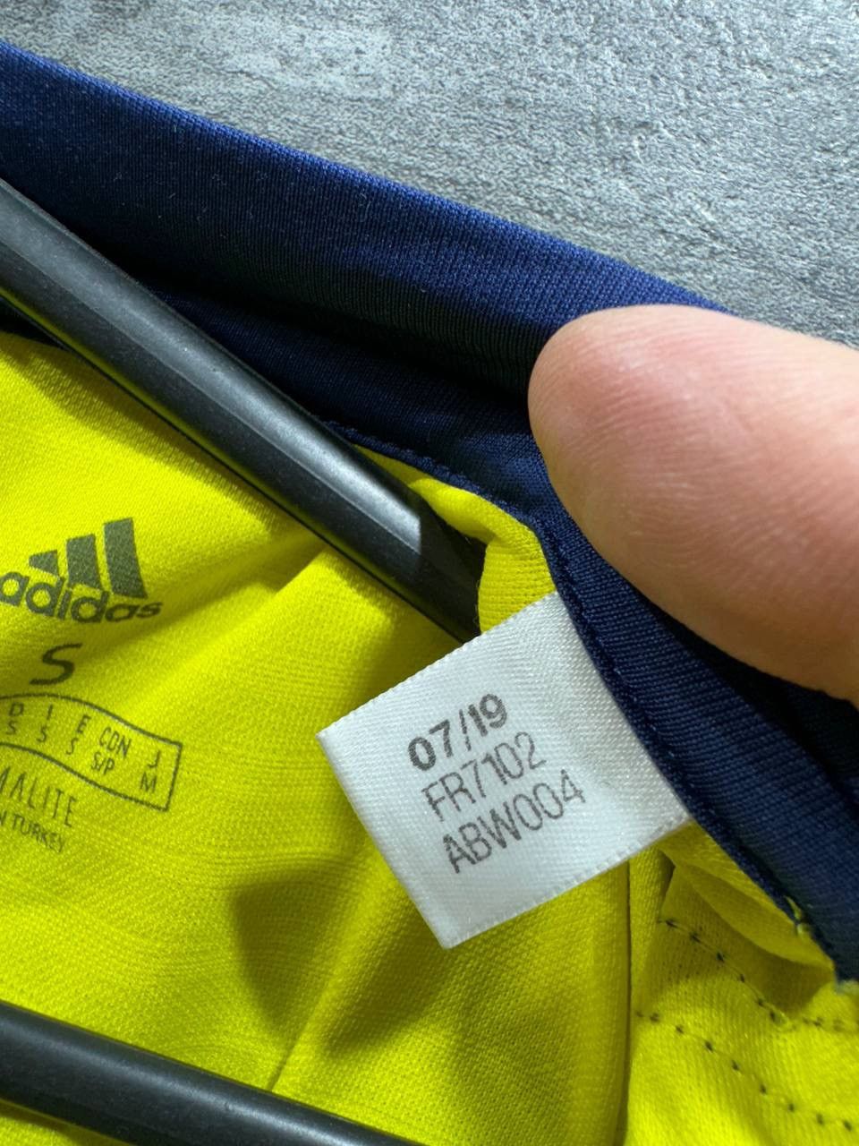 Adidas Fenerbahce 2019 - 2020 Away football Adidas Shirt size S Size US S / EU 44-46 / 1 - 11 Thumbnail