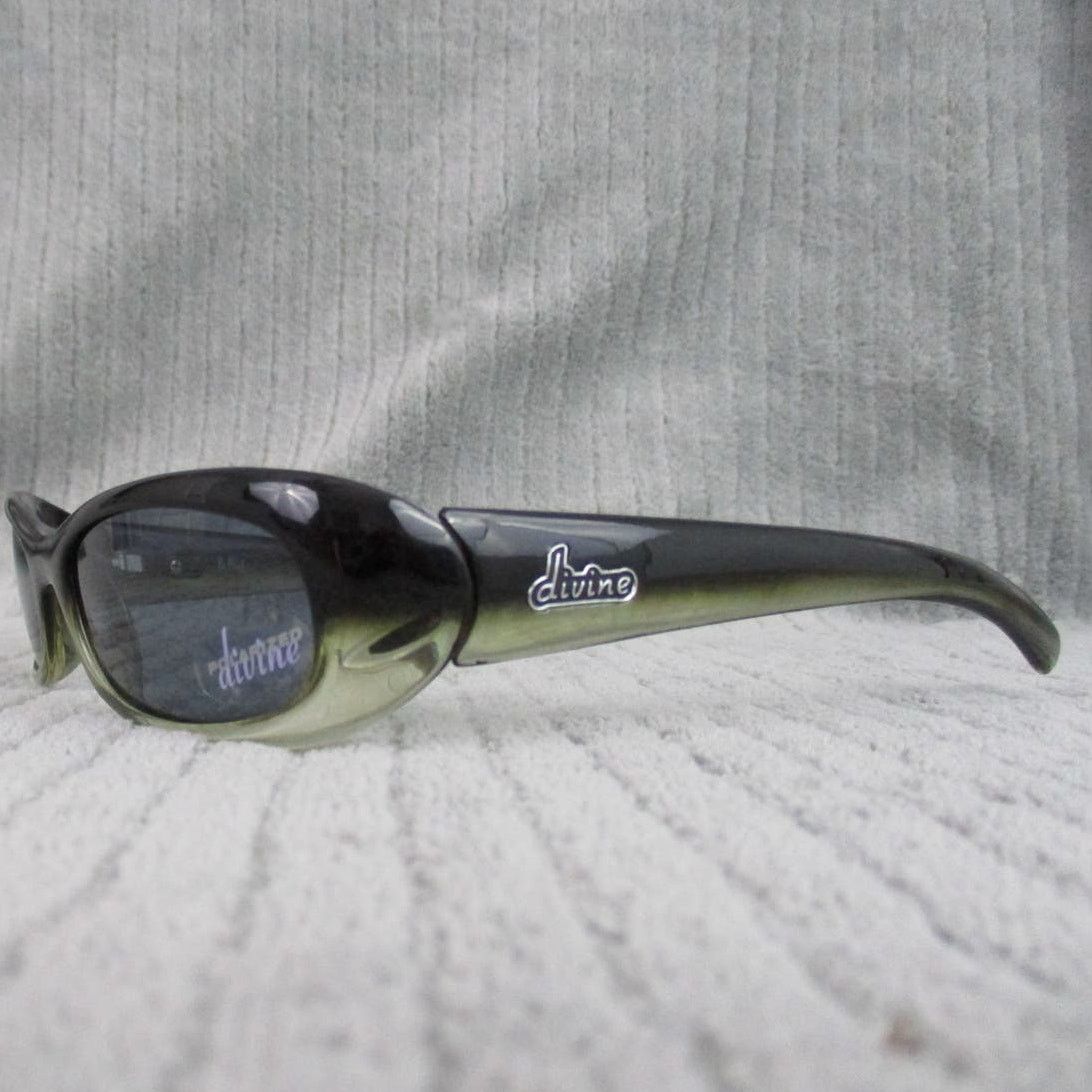 Other Divine Eyewear Black Clear Fade/Polarized Smoke Sunglasses Size ONE SIZE - 6 Thumbnail