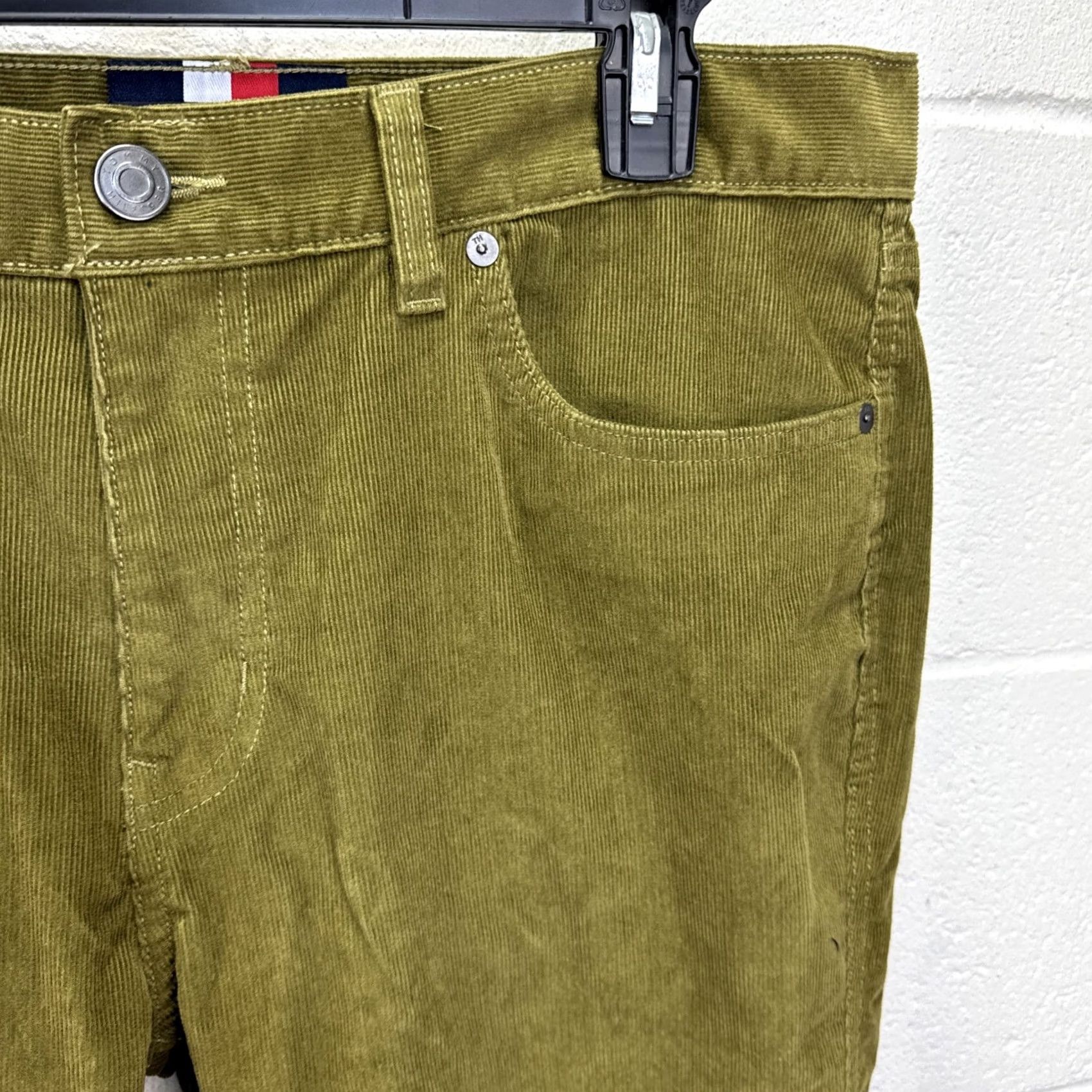 Tommy Hilfiger VINTAGE Tommy Hilfiger Corduroy Pants Mens 34x32 Olive Green Pants Straight Tapered Size US 34 / EU 50 - 3 Thumbnail
