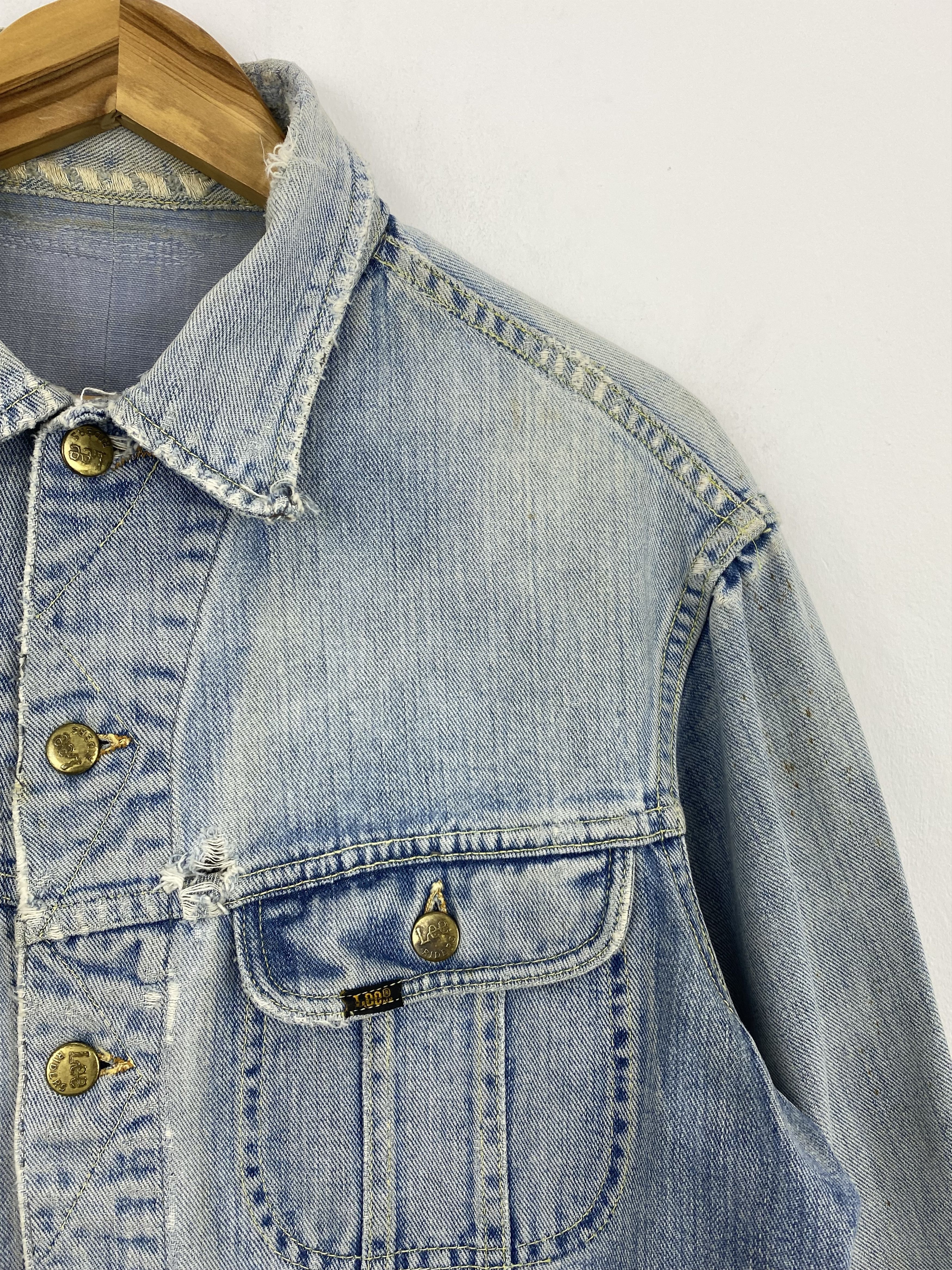 Lee Vintage 90s Lee Riders Ripped Button Up Denim Jacket MJ0004 Size US M / EU 48-50 / 2 - 8 Thumbnail