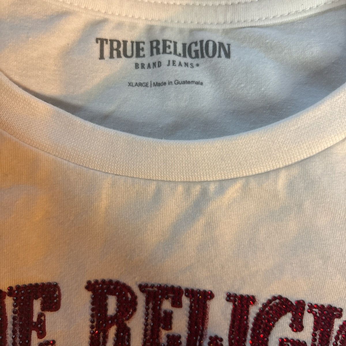 True Religion True Religion Rhinestone Leopard Cropped Baby Tee White Size XL / US 12-14 / IT 48-50 - 4 Thumbnail