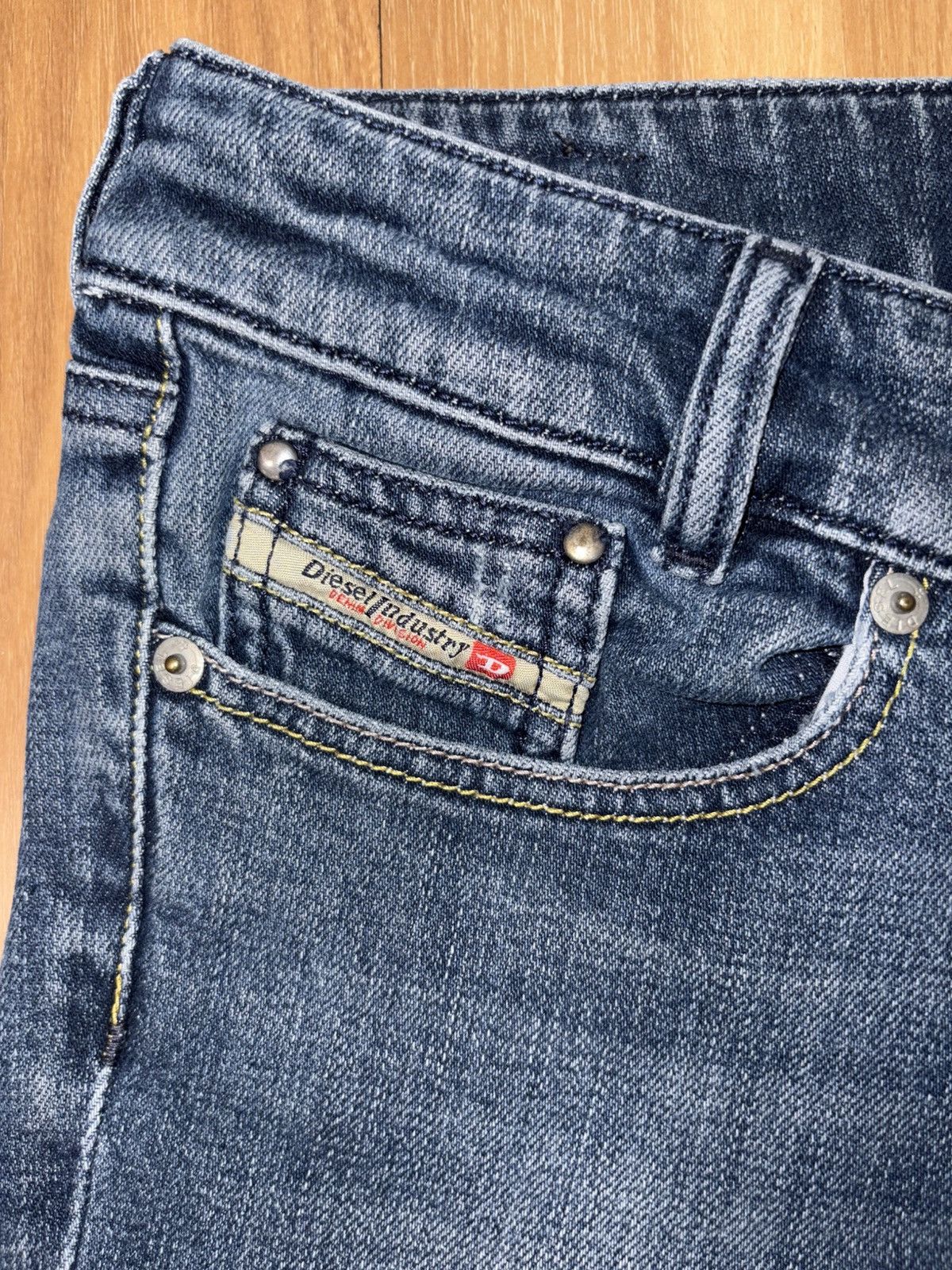 Diesel Diesel "Louvely" Flare Bootcut Jeans — Wash 008LA (Stretch) Size 28" / US 6 / IT 42 - 6 Thumbnail