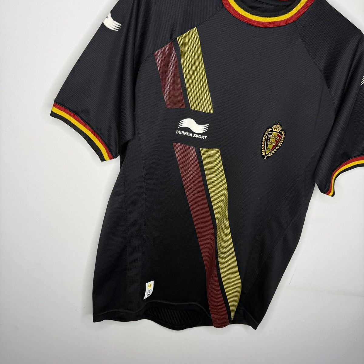 Vintage Belgium Burrda Sport Home Jersey Size US M / EU 48-50 / 2 - 3 Thumbnail