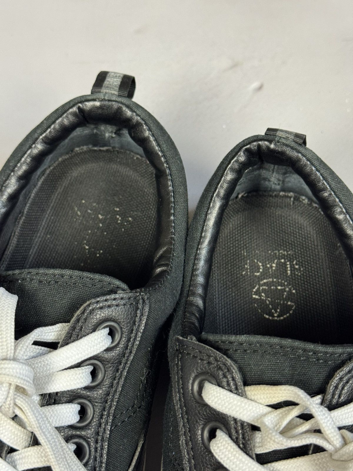 Number (N)ine Number Nine Slack Fender Logo Shoes(Black/9,5US) Size US 9.5 / EU 42-43 - 9 Thumbnail