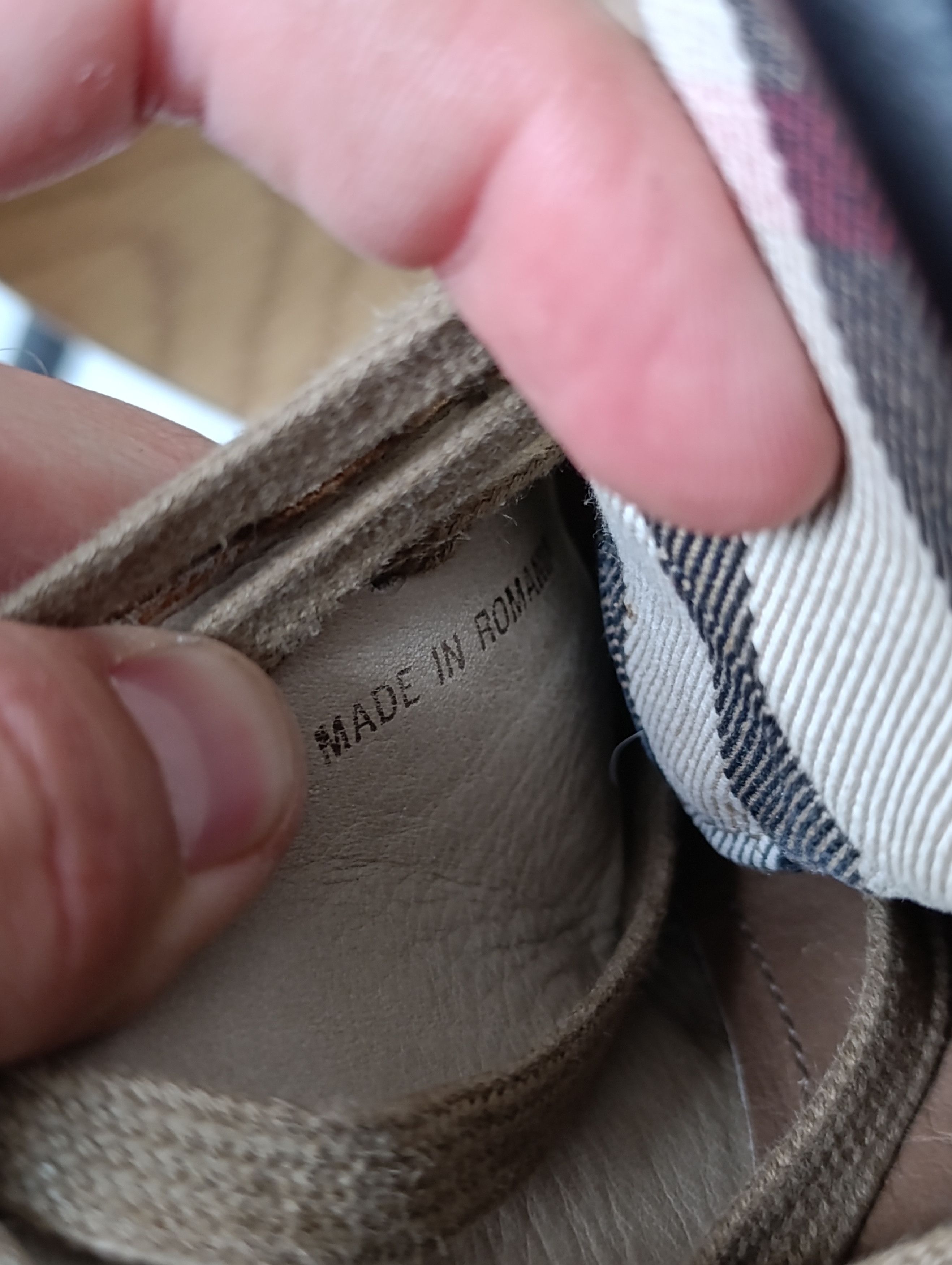 Burberry BURBERRY VINTAGE LEATHER HITOP SNEAKERS TRAINERS Size US 10 / IT 40 - 16 Thumbnail