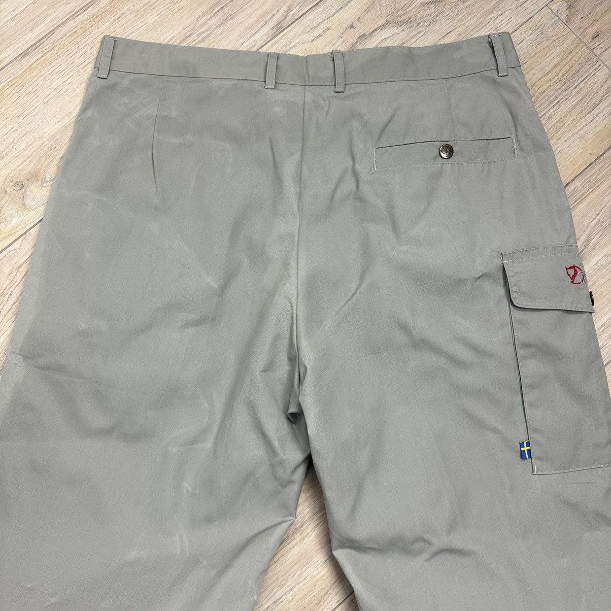 Fjallraven Vintage Fjallraven Y2K Nylon Polyester Grey Light Pants Size US 35 - 12 Thumbnail