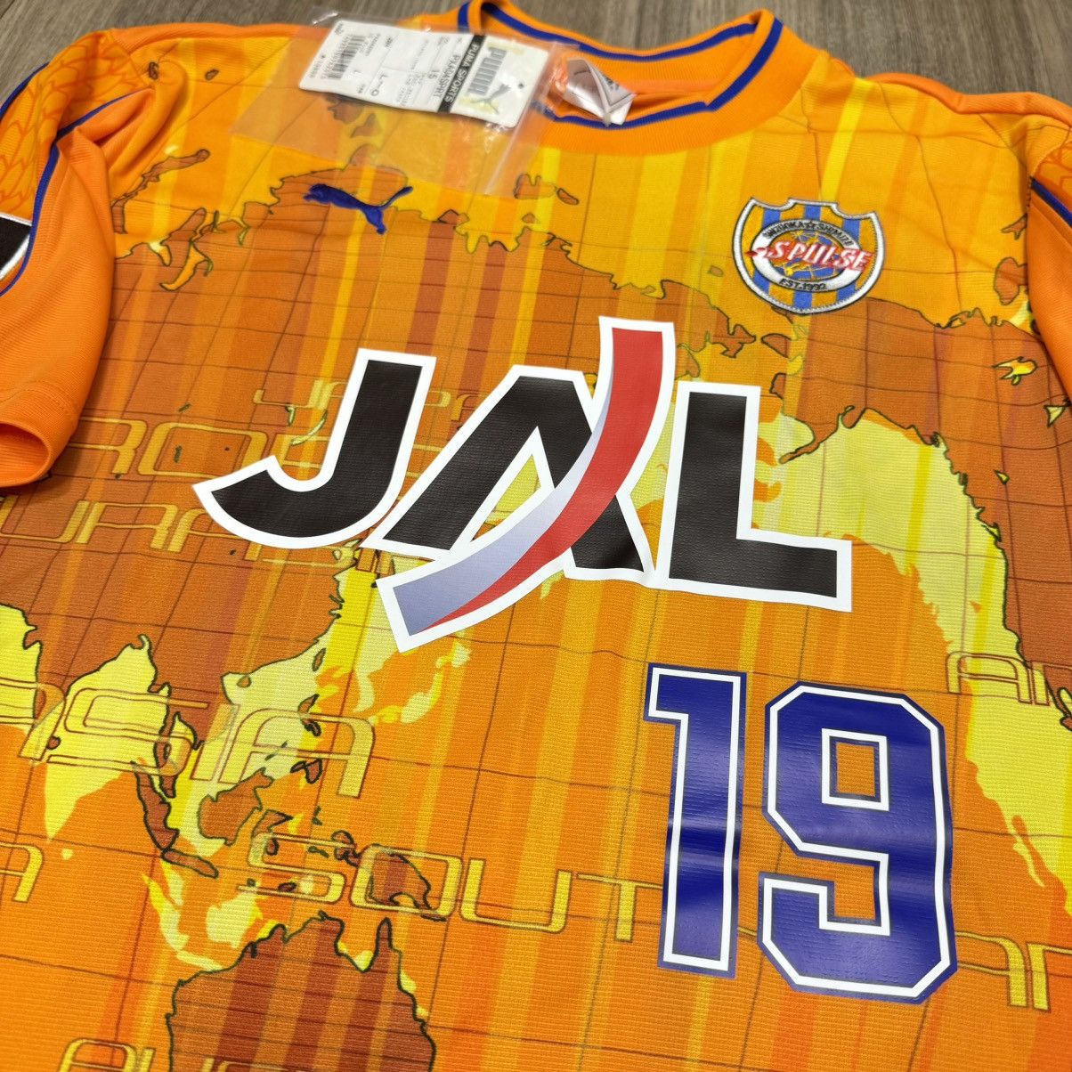 Other Shimizu S-pulse 03/04 home shirt #19 Ahn (bnwt) Size US L / EU 52-54 / 3 - 3 Thumbnail