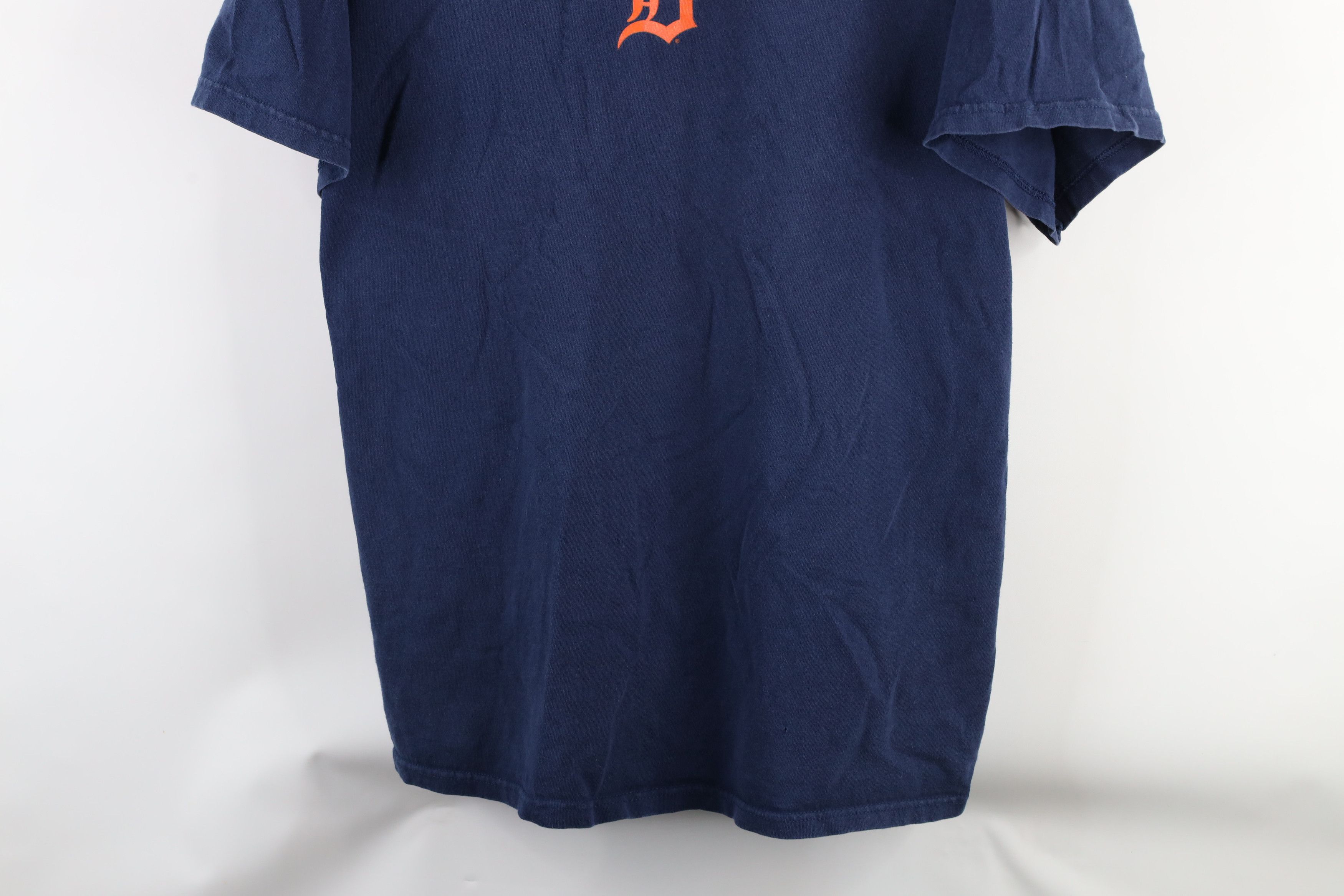 Vintage Vintage Y2K Spell Out Detroit Tigers Old English D T-Shirt Size US XXL / EU 58 / 5 - 3 Thumbnail