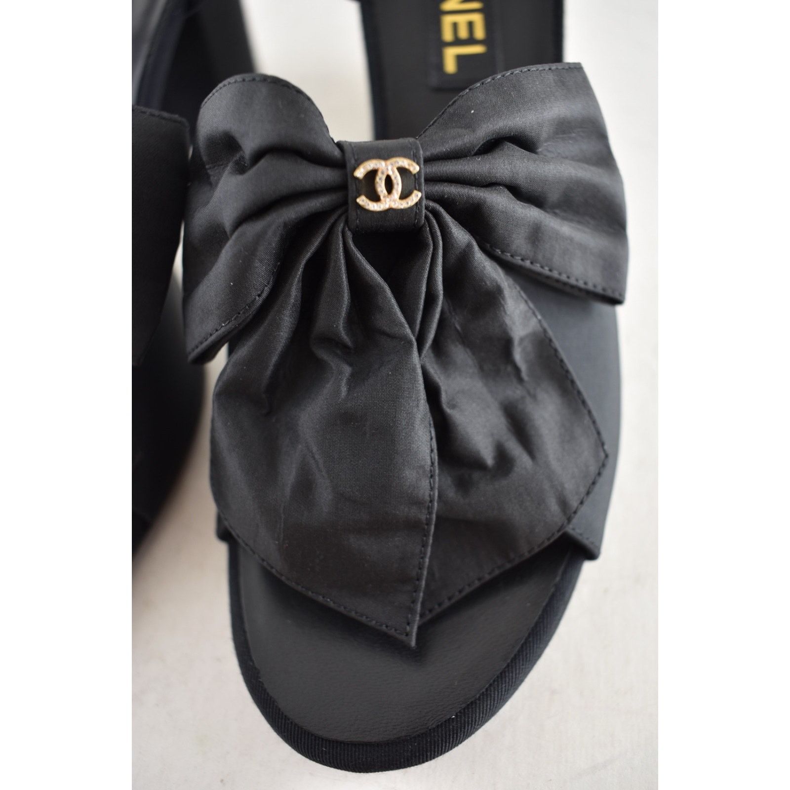 Chanel Chanel 24A Silk Bow Crystal CC Logo Ankle Strap Block Heel Size US 12 / IT 42 - 9 Thumbnail