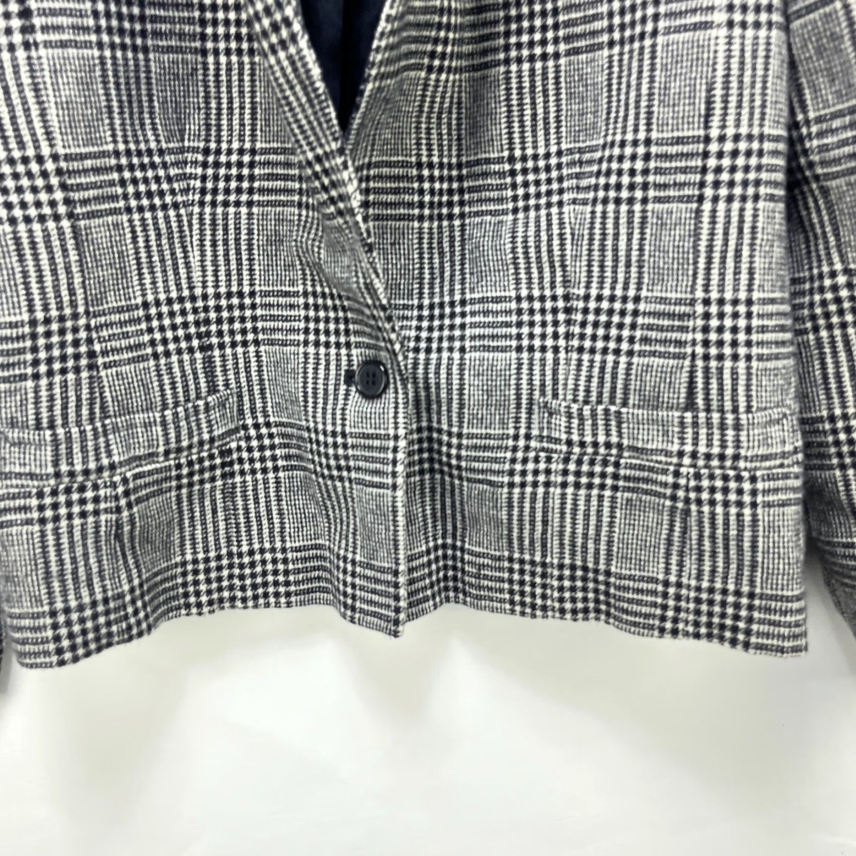 Pendleton VINTAGE Pendleton Blazer Womens Petite Small Plaid Made in USA USA White 6 / 8 Tuxedo Petites Womens Blazer Size M / US 6-8 / IT 42-44 - 2 Thumbnail