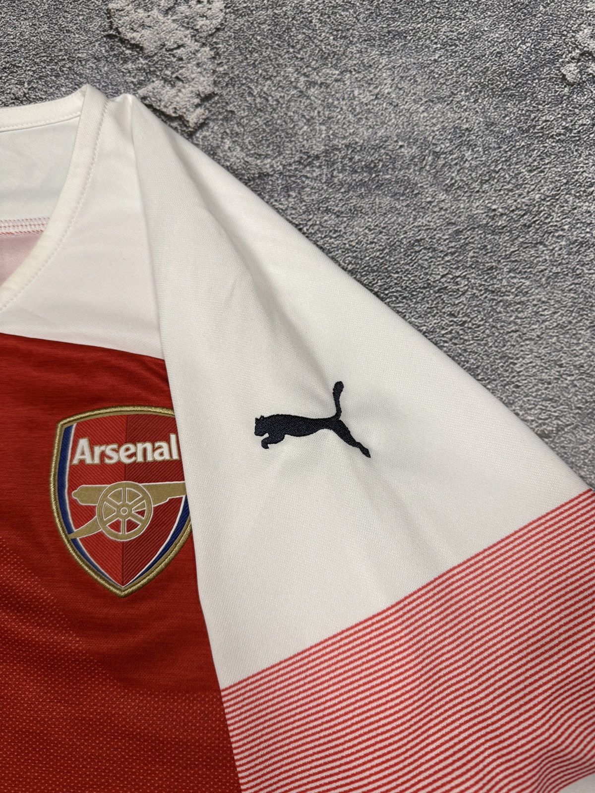 Puma Puma Arsenal Football Shirt Soccer Jersey Size US L / EU 52-54 / 3 - 6 Thumbnail