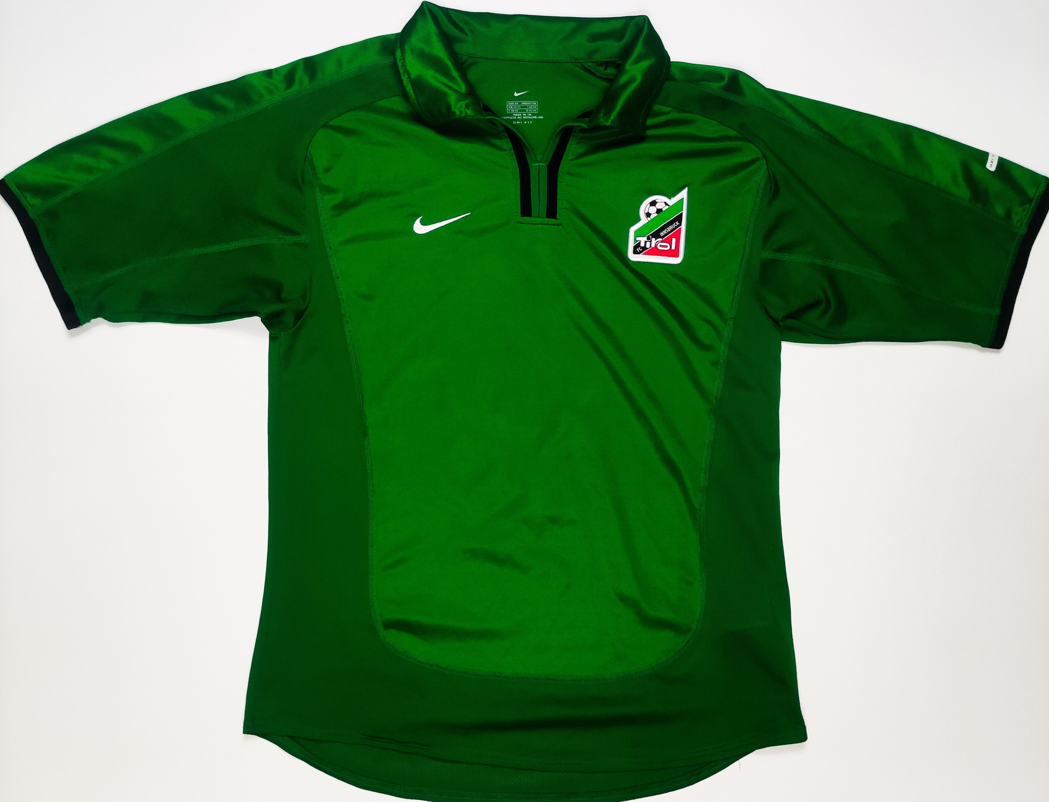 Nike Gilewicz #9 Tirol Innsbruck 2001 2002 Nike Home Shirt Size US S / EU 44-46 / 1 - 2 Thumbnail