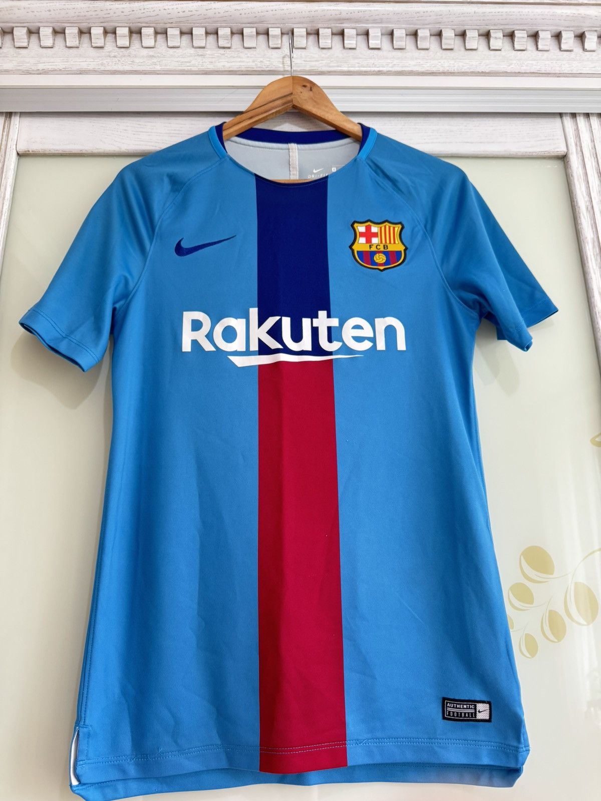 Nike Barcelona 2019-2020 Nike Soccer Jersey Football Kit Shirt Size US S / EU 44-46 / 1 - 5 Thumbnail