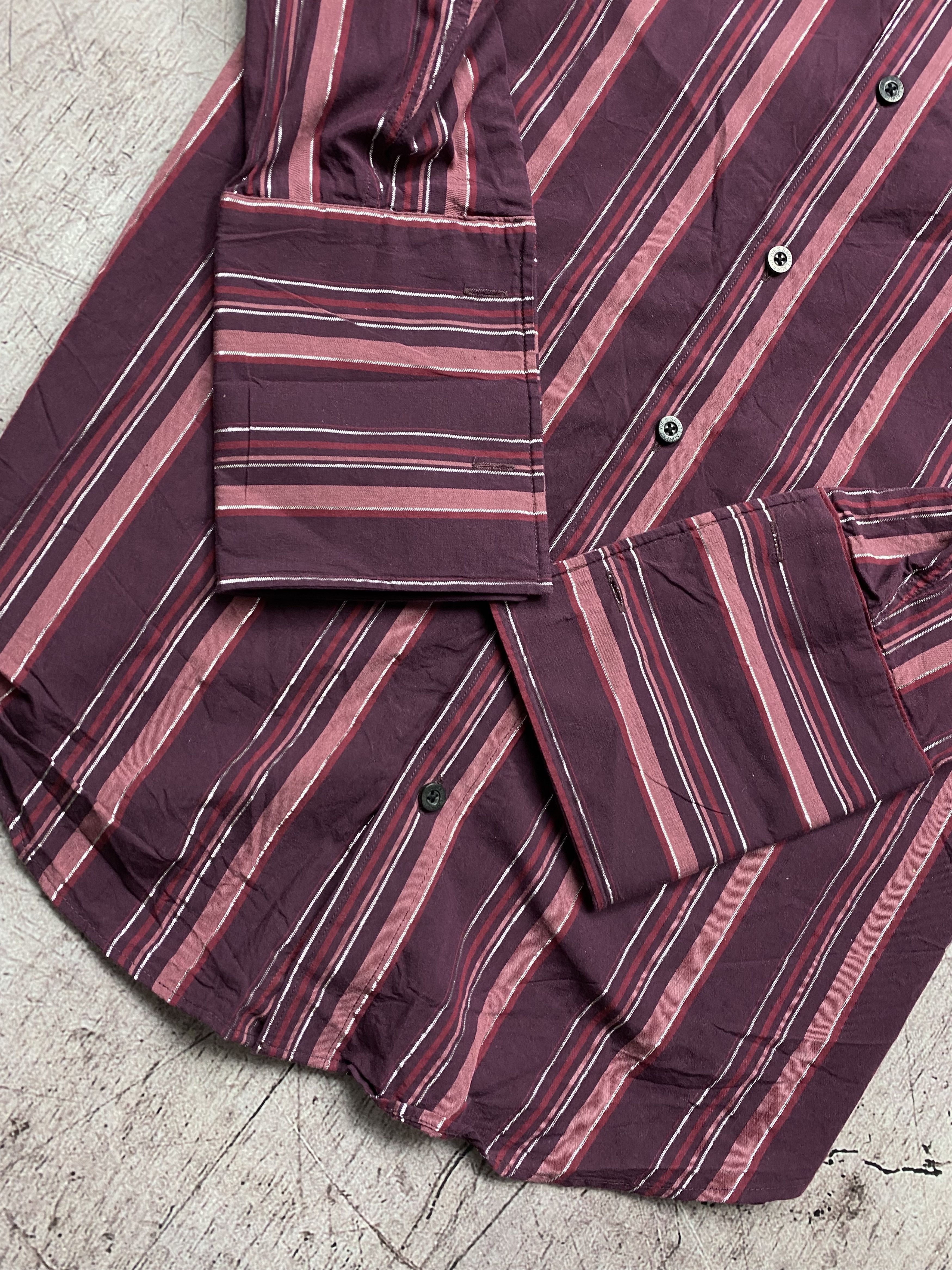 Yves Saint Laurent Yves Saint Laurent Vintage Long Sleeve Shirt on cufflinks Size US L / EU 52-54 / 3 - 3 Thumbnail