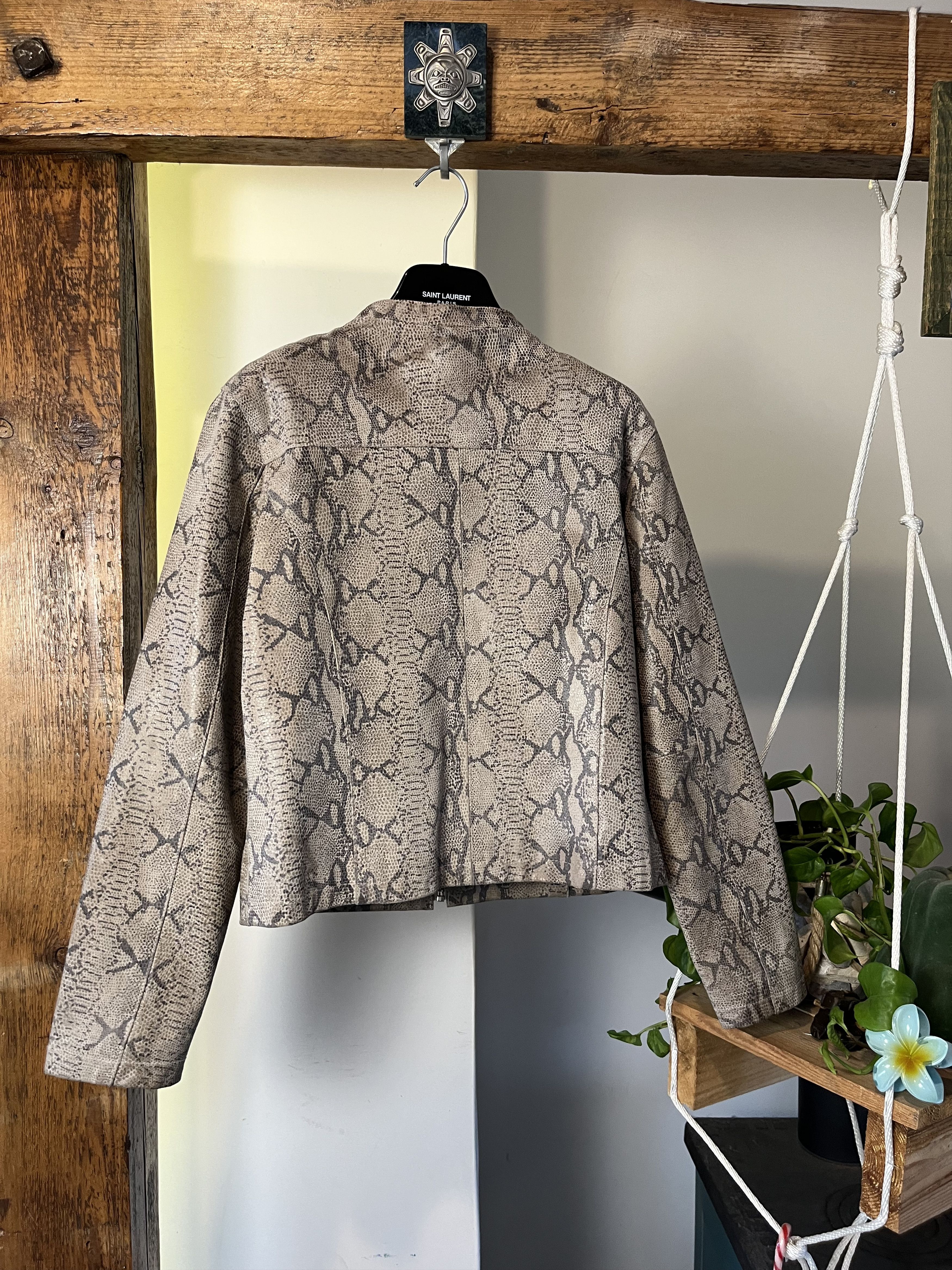 Vintage Vintage Real Leather Snake Pattern Cropped Jacket Size US XS / EU 42 / 0 - 2 Thumbnail