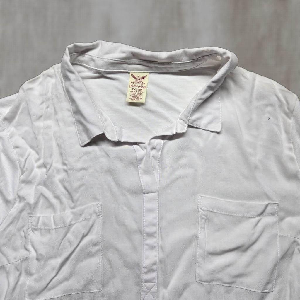 Faded Glory Faded Glory Shirt Blouse Solid White Long Sleeve Button Collared Pocket 2XL Plus Womens Size 3XL / US 20-22 - 1 Thumbnail