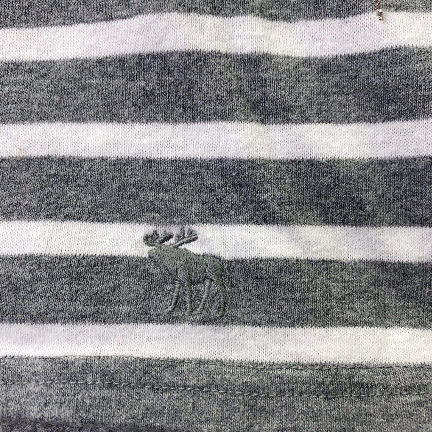 Abercrombie & Fitch Abercrombie & Fitch Womens Shirt Top M Gray Striped Rhinestones T-Shirt Casual Size M / US 6-8 / IT 42-44 - 5 Thumbnail