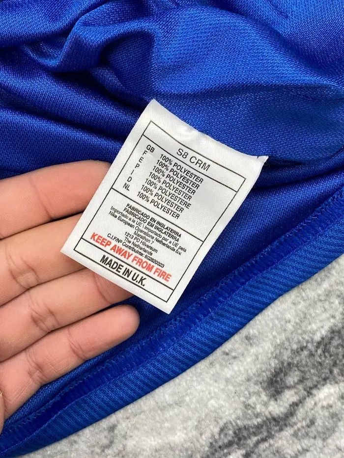 Nike Vintage Nike Italy 1997 1998 Home Shirt Soccer Jersey Size US L / EU 52-54 / 3 - 10 Thumbnail