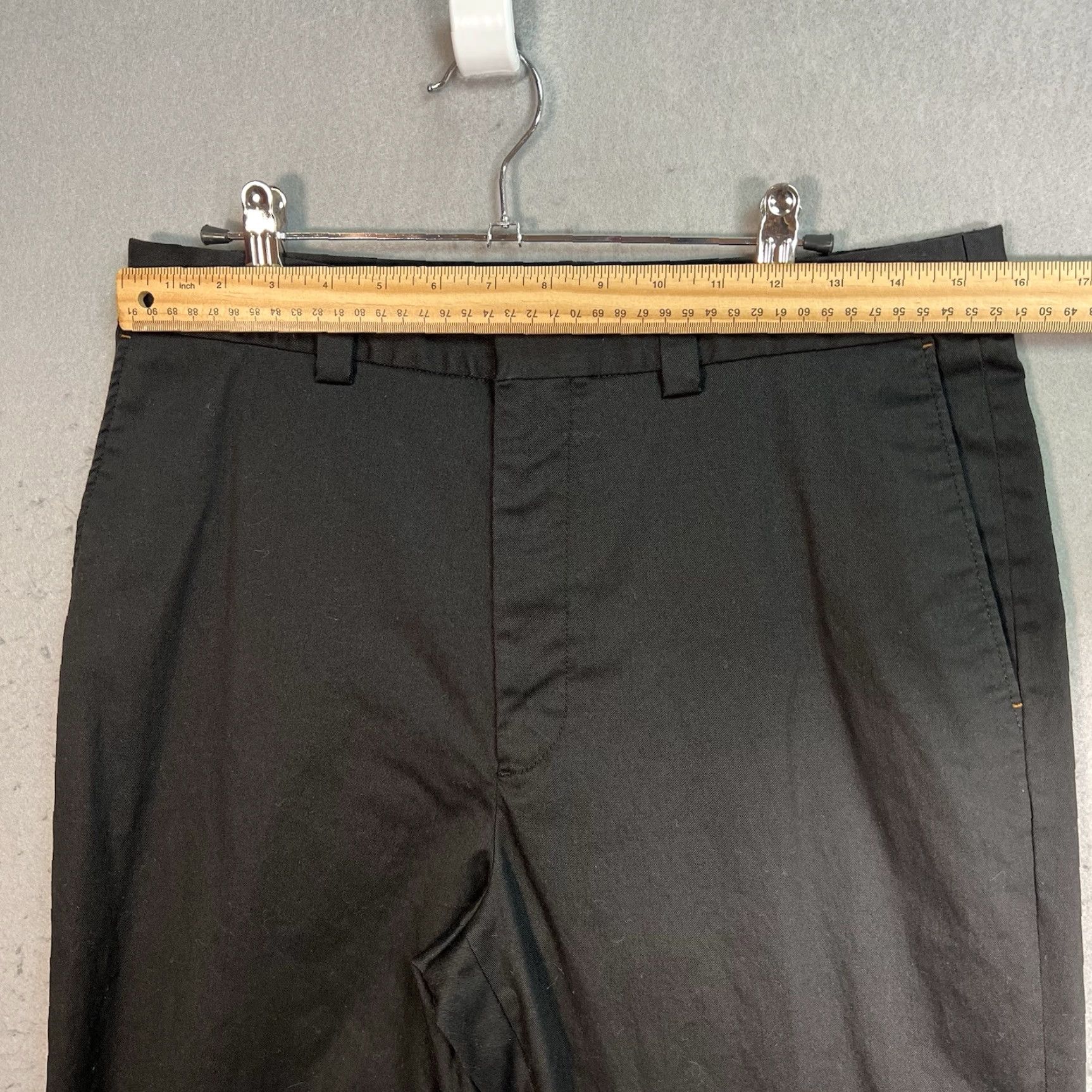 Vintage VINTAGE Uniqlo x JW Anderson Women's Pants Size 10 Black Straight Leg Cotton Blend Jeans Size 32" / US 10 / IT 46 - 2 Thumbnail