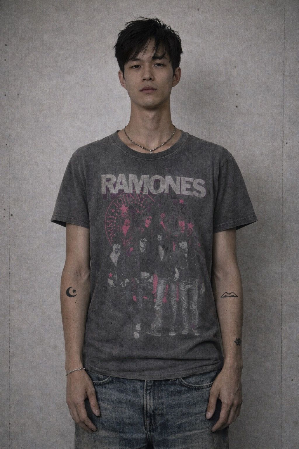 Vintage Ramones Thrashed sunfaded distressed Tee erd Size US S / EU 44-46 / 1 - 8 Thumbnail