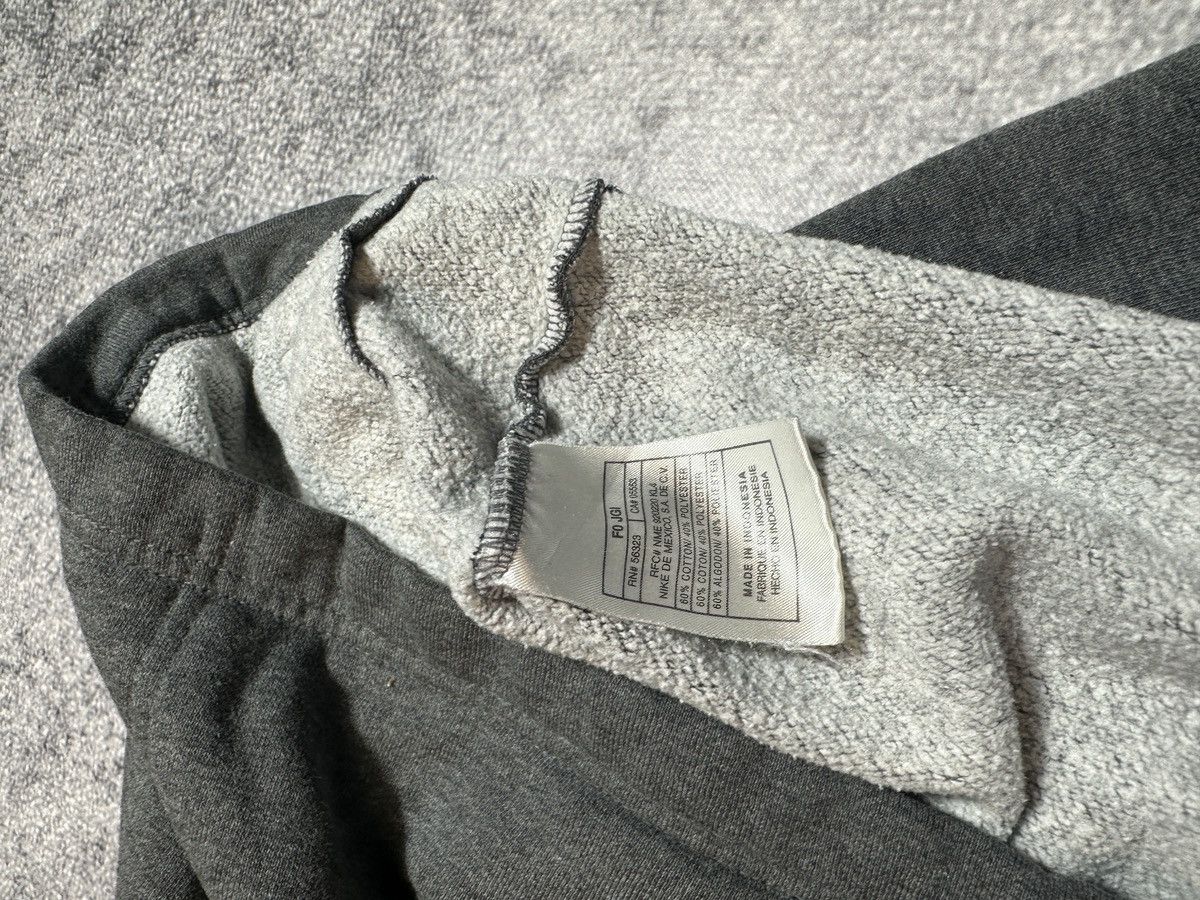 Nike × Vintage Y2K Vintage Nike Central Logo Hoodie Streetwear Rare USA S Size US S / EU 44-46 / 1 - 5 Thumbnail