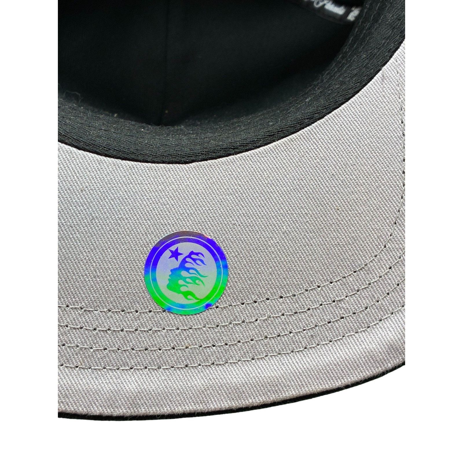 HELLSTAR Hellstar NY Flames Black Neon Snapback Size ONE SIZE - 5 Thumbnail