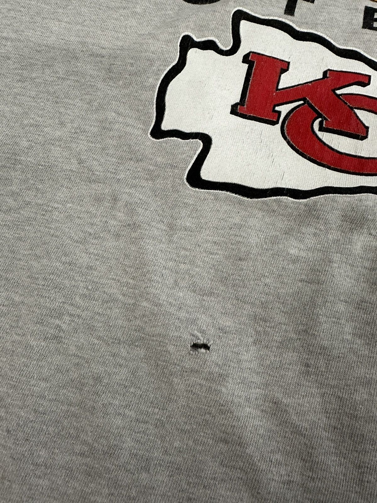 NFL × Vintage Vintage 90s Waves Kansas City Chiefs NFL T-Shirt Size US L / EU 52-54 / 3 - 4 Thumbnail