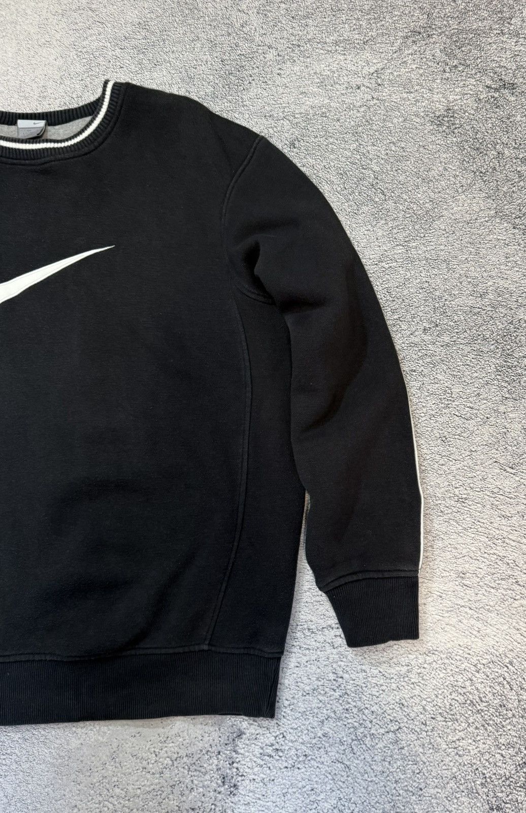Nike Nike Vintage Sweatshirt XL Swoosh Crewneck Retro Pullover Size US XL / EU 56 / 4 - 3 Thumbnail