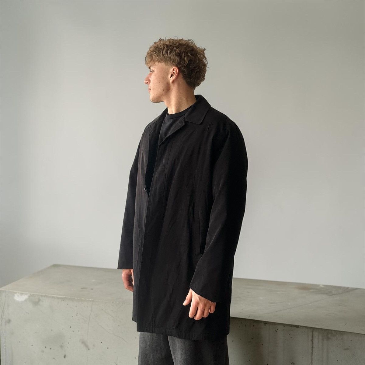 Calvin Klein Vintage Calvin Klein Nylon Matrix Trench Coat Mac Jacket Size US L / EU 52-54 / 3 - 1 Thumbnail