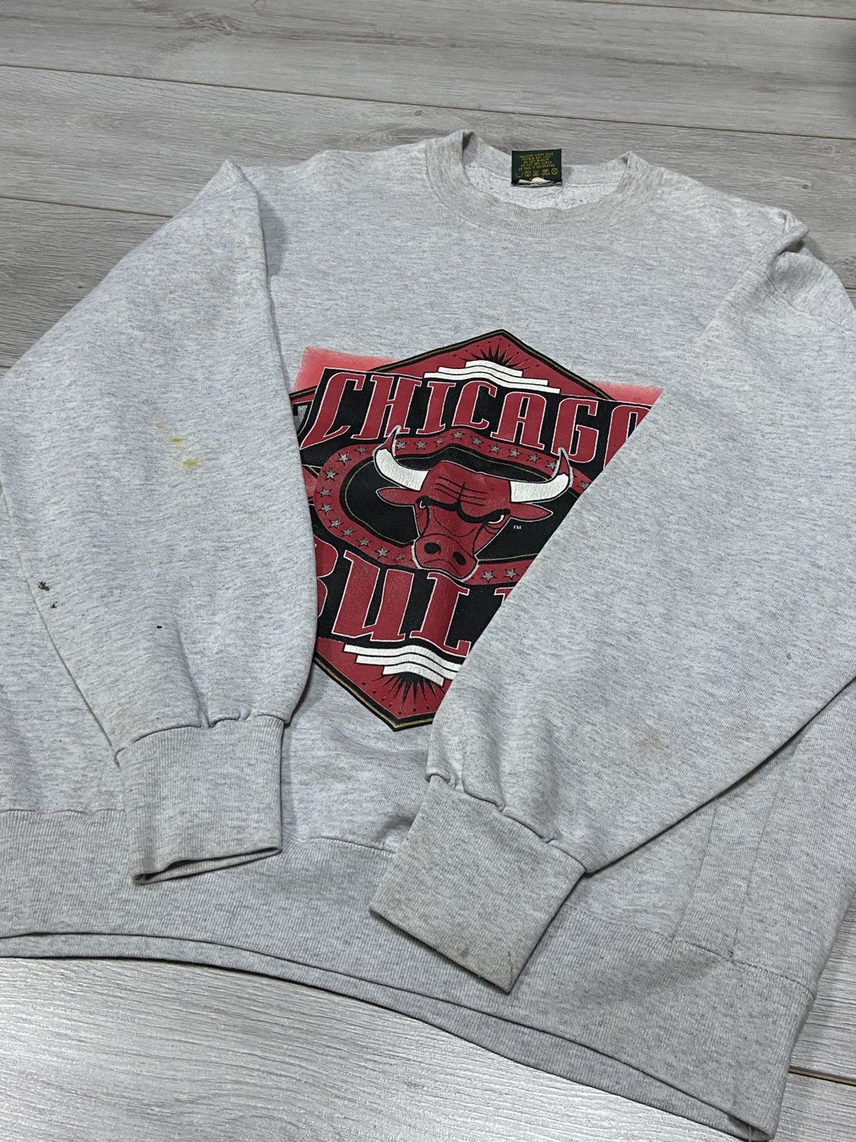 NBA NBA Chicago Bulls made in USA sweatshirt vintage Size US L / EU 52-54 / 3 - 7 Thumbnail