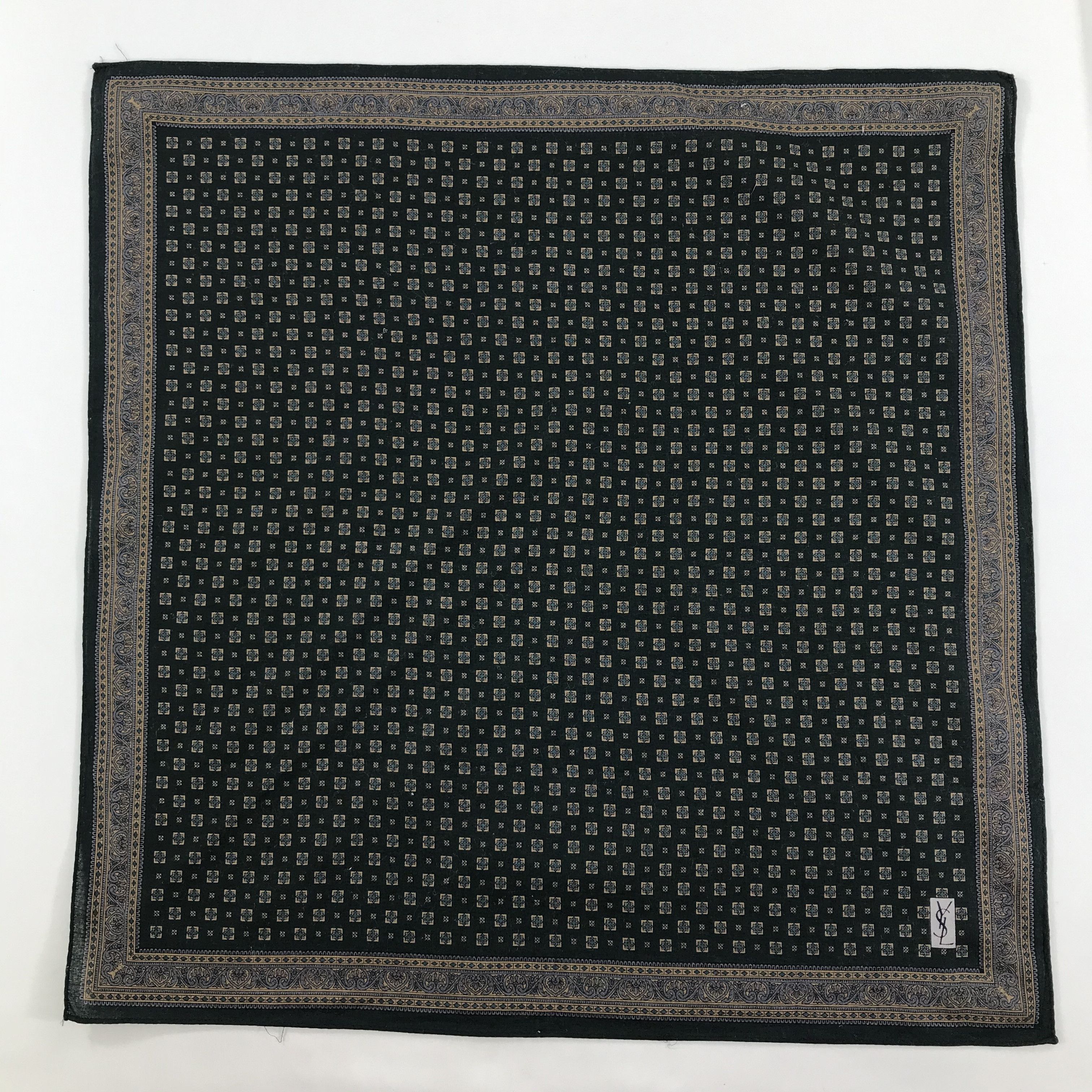 Vintage × Yves Saint Laurent Yves Saint Laurent Bandana / Handkerchief/Neckerchief -S1567 Size ONE SIZE - 1 Thumbnail