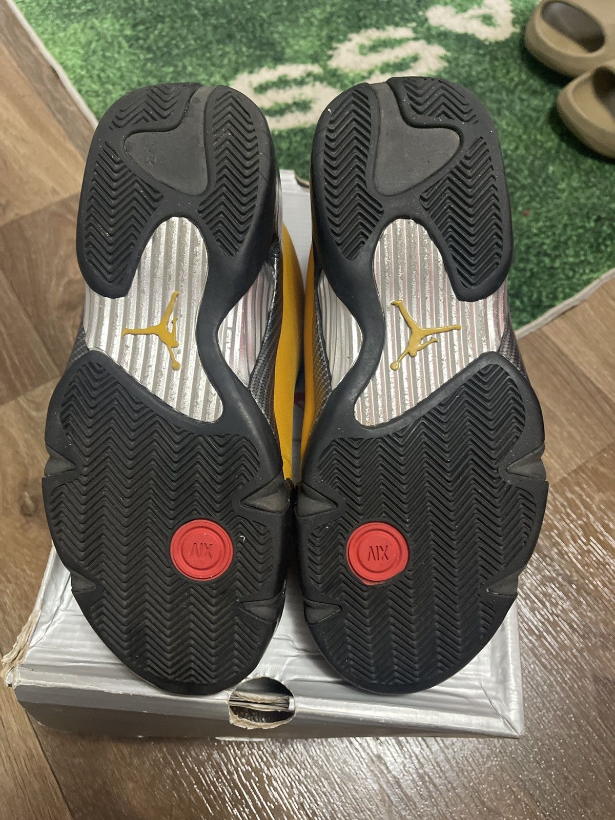 Jordan Brand Jordan 14 “Yellow Ferrari” Size US 9.5 / EU 42-43 - 5 Thumbnail