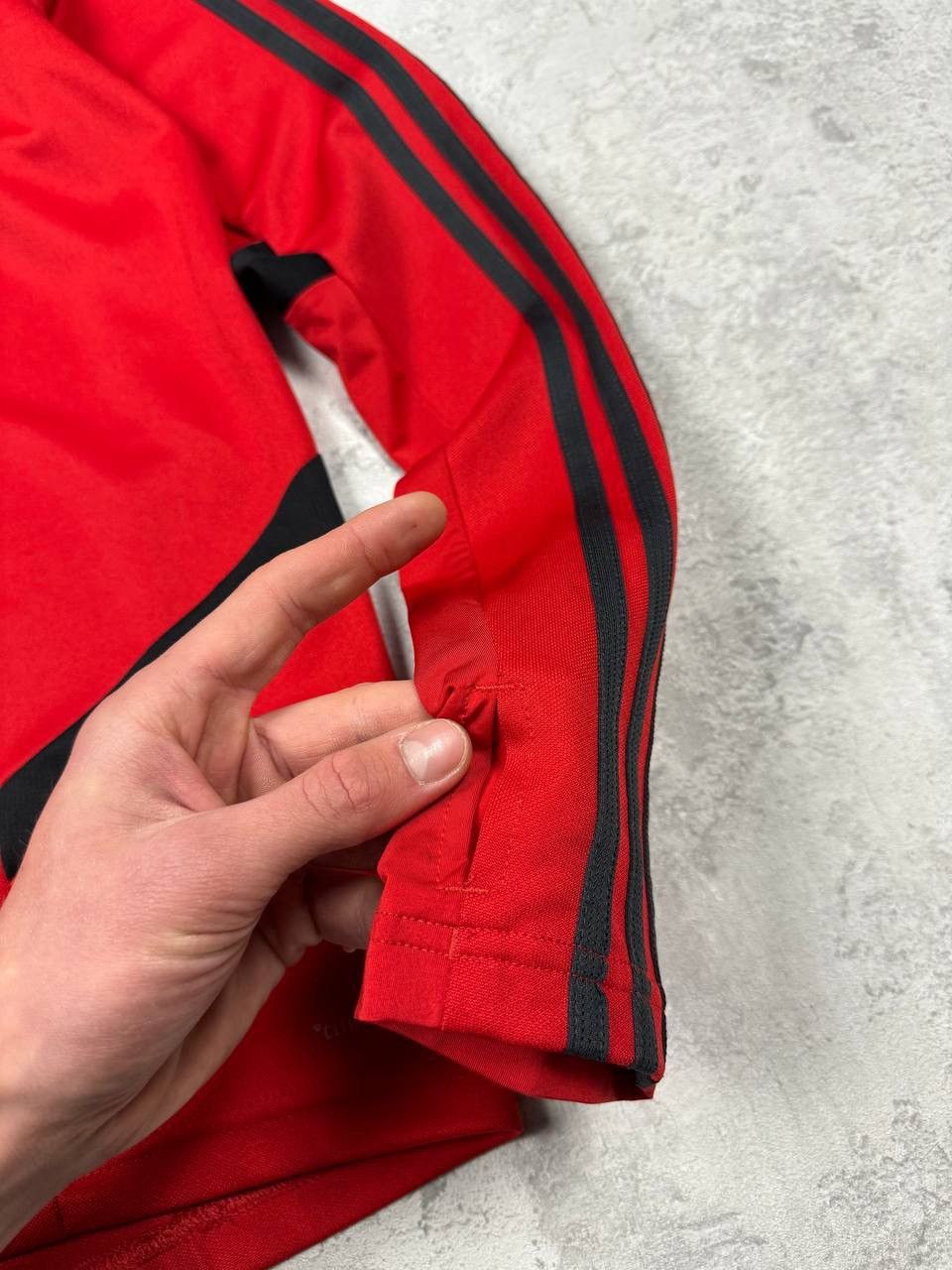 Adidas Adidas Manchester United 2019 Training Long Sleeve Jersey Size US S / EU 44-46 / 1 - 8 Thumbnail
