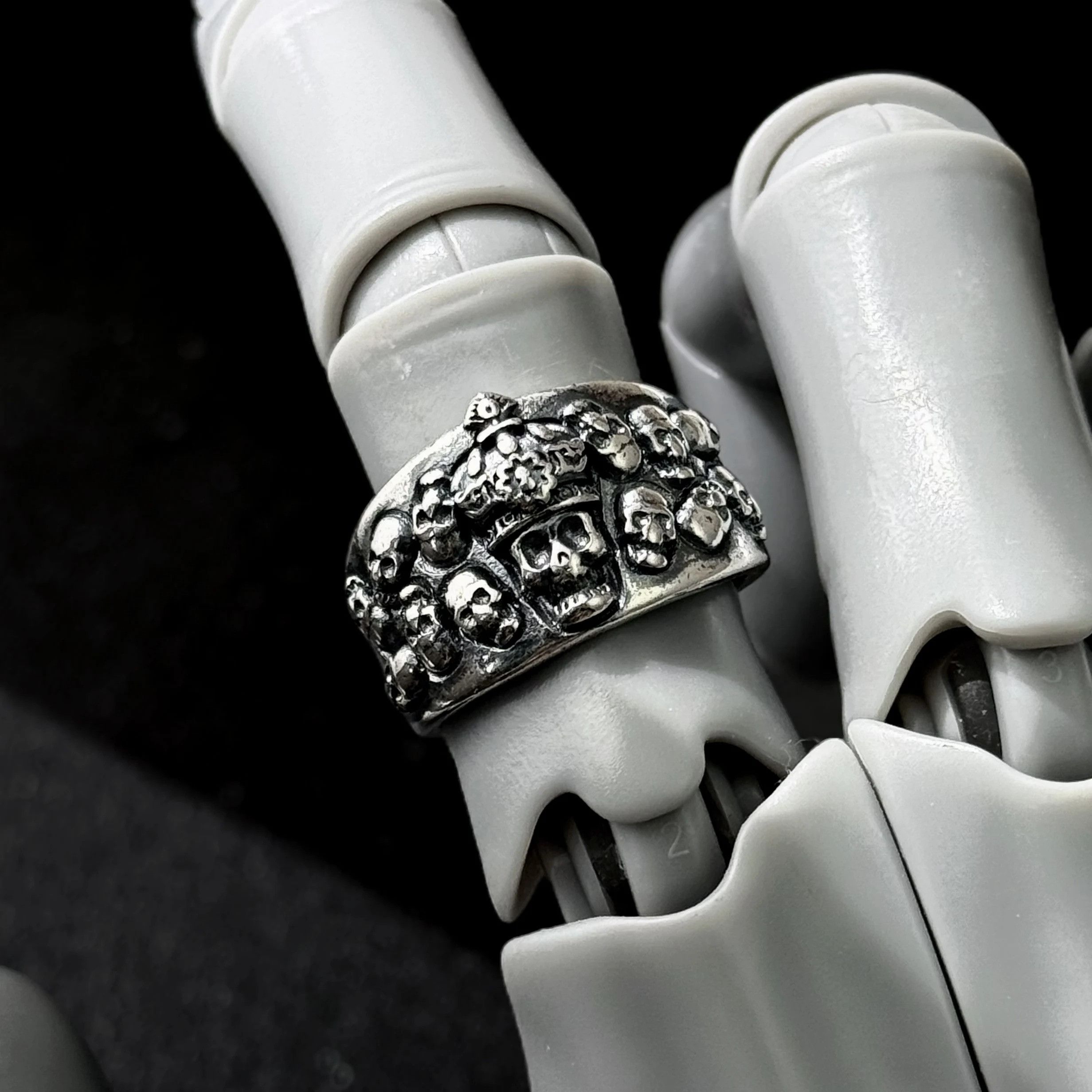 Vintage Biker Ring Size ONE SIZE - 1 Thumbnail