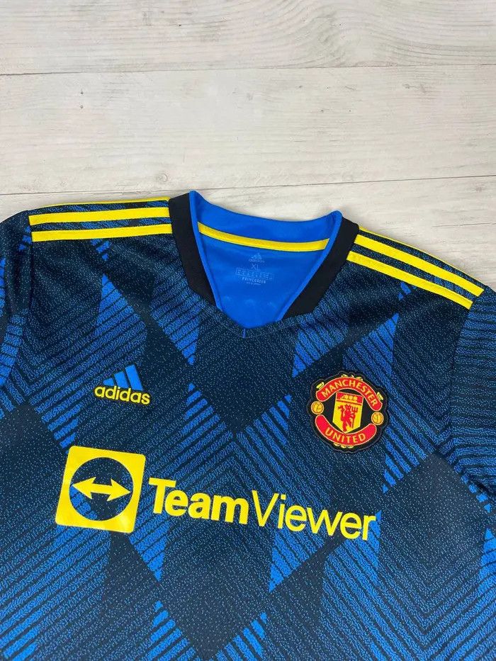 Adidas Manchester United 2021 2022 Ronaldo #7 Third Shirt Jersey Size US XL / EU 56 / 4 - 3 Thumbnail