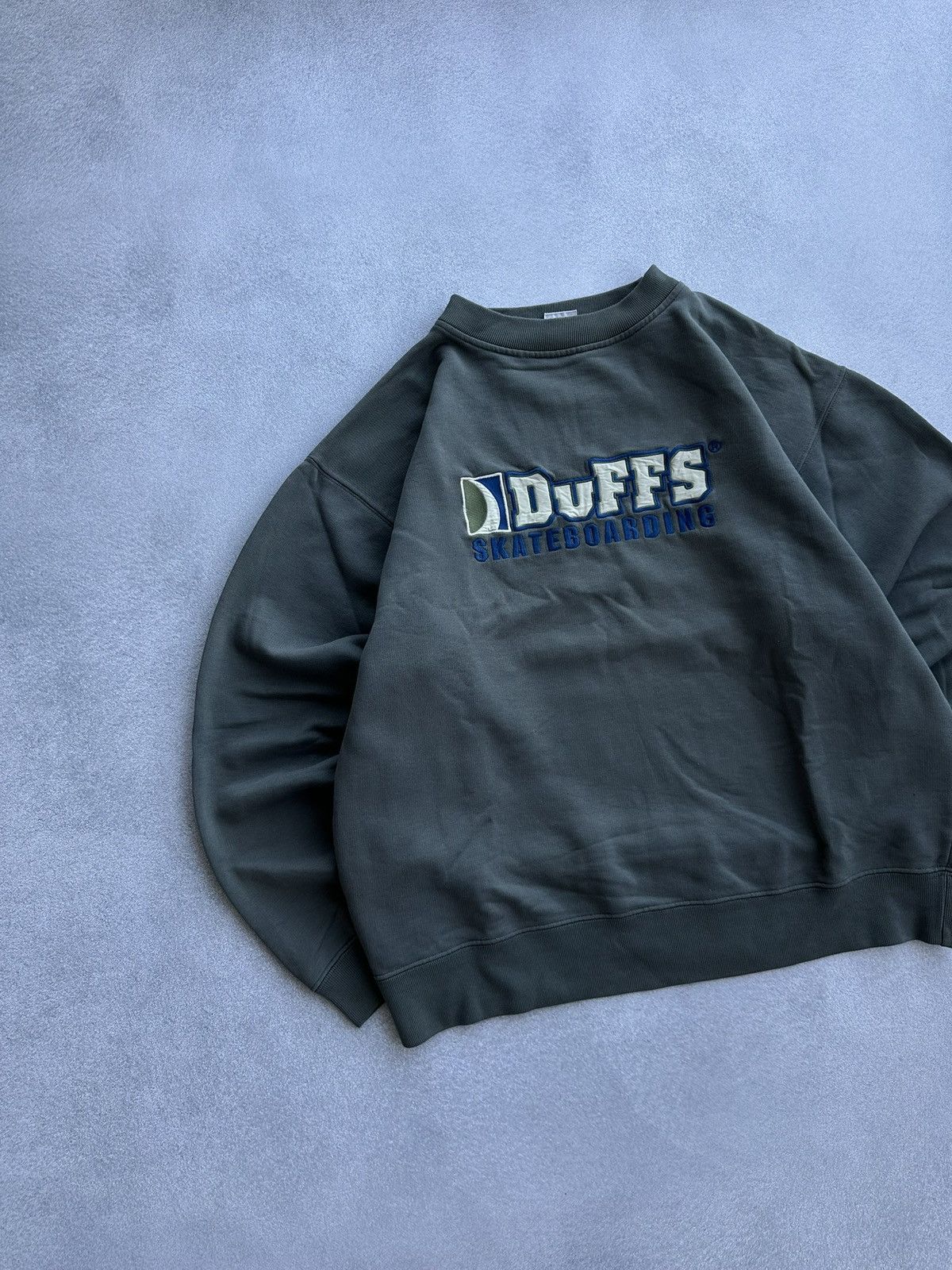Vintage VTG Duffs Skateboarding 90s Big Logo Streetwear Sweatshirt Size US M / EU 48-50 / 2 - 5 Thumbnail