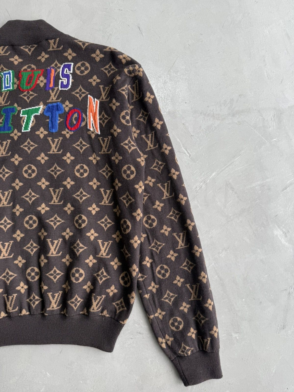 Louis Vuitton × NBA RARE - Louis Vuitton x NBA Monogram Bomber Jacket Size US S / EU 44-46 / 1 - 9 Thumbnail