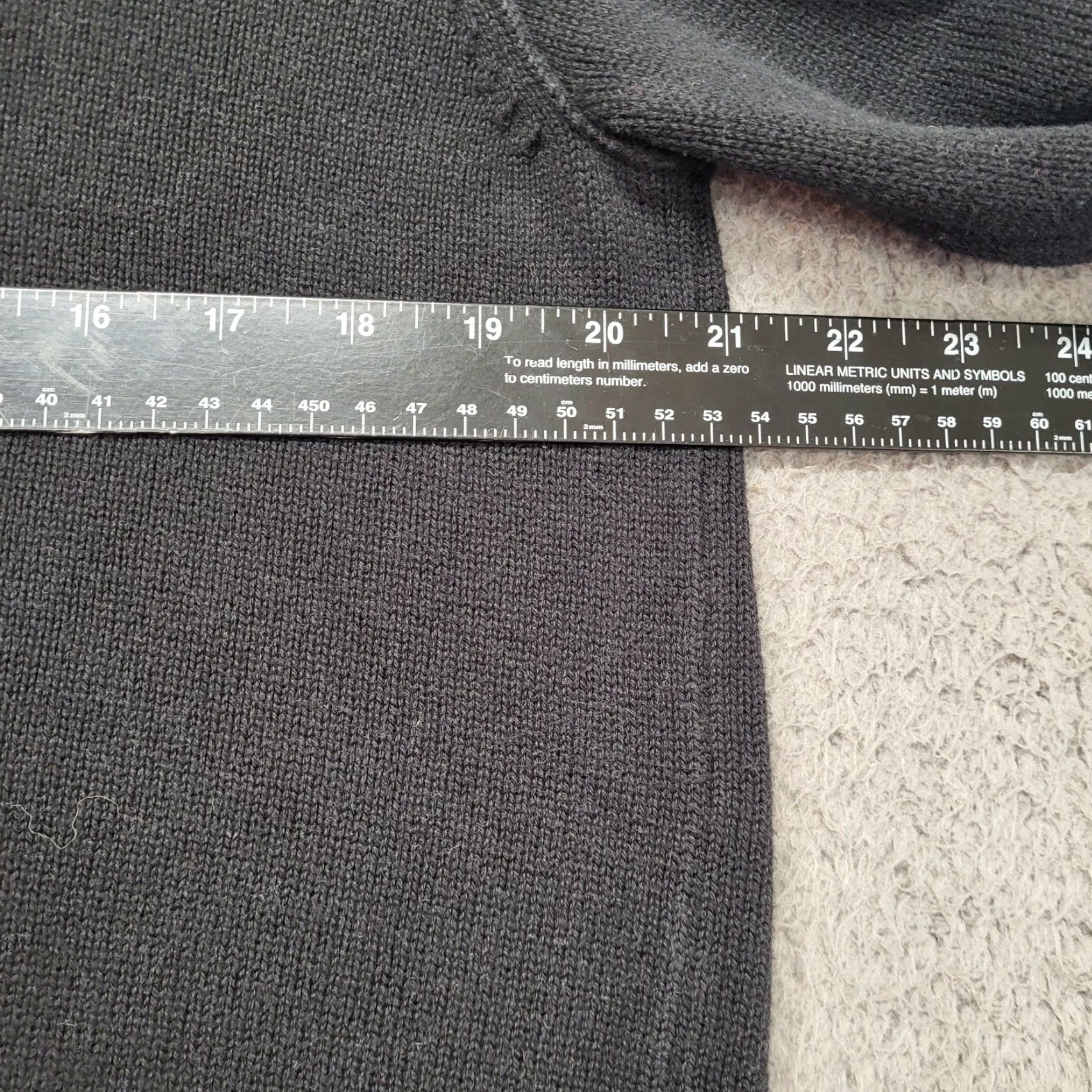 American Eagle Outfitters American Eagle Outfitters Sweater Men 3/4 Buttons Black Classic Fit Size M Knit Pullover Long Sleeve Casual Winter Fall Spring Summer All Seasons Size US M / EU 48-50 / 2 - 7 Thumbnail