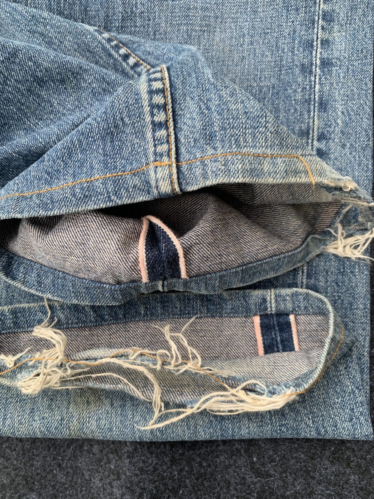 Levi's Vintage baggy Levi's 504 selvedge. Size US 32 / EU 48 - 14 Thumbnail