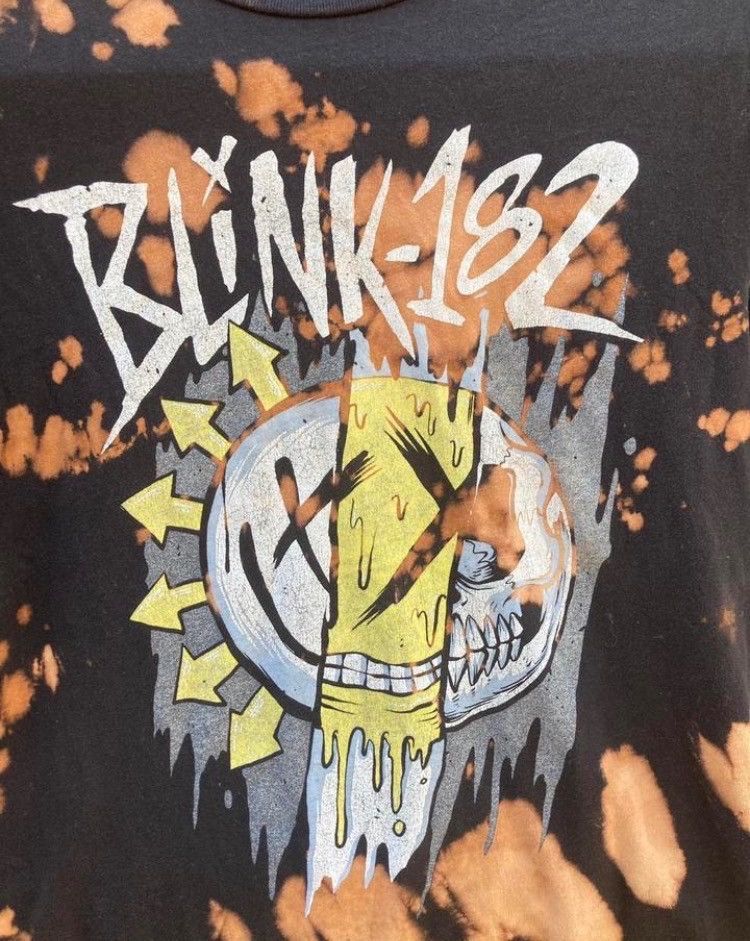 Gildan Rare Y2K Blink-182 Tie-Dye T-Shirt From the first reunion Size US S / EU 44-46 / 1 - 4 Thumbnail