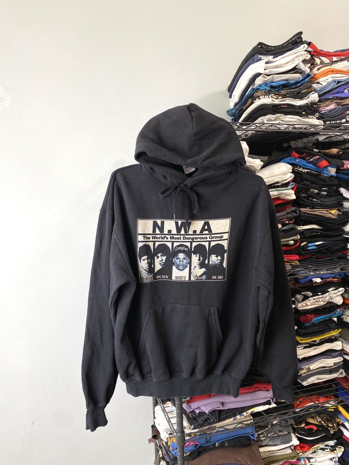 Band Tees Vintage Compton NWA Hoodie Dr Dre Eazy E Yella Ice Cube Size US S / EU 44-46 / 1 - 1 Thumbnail